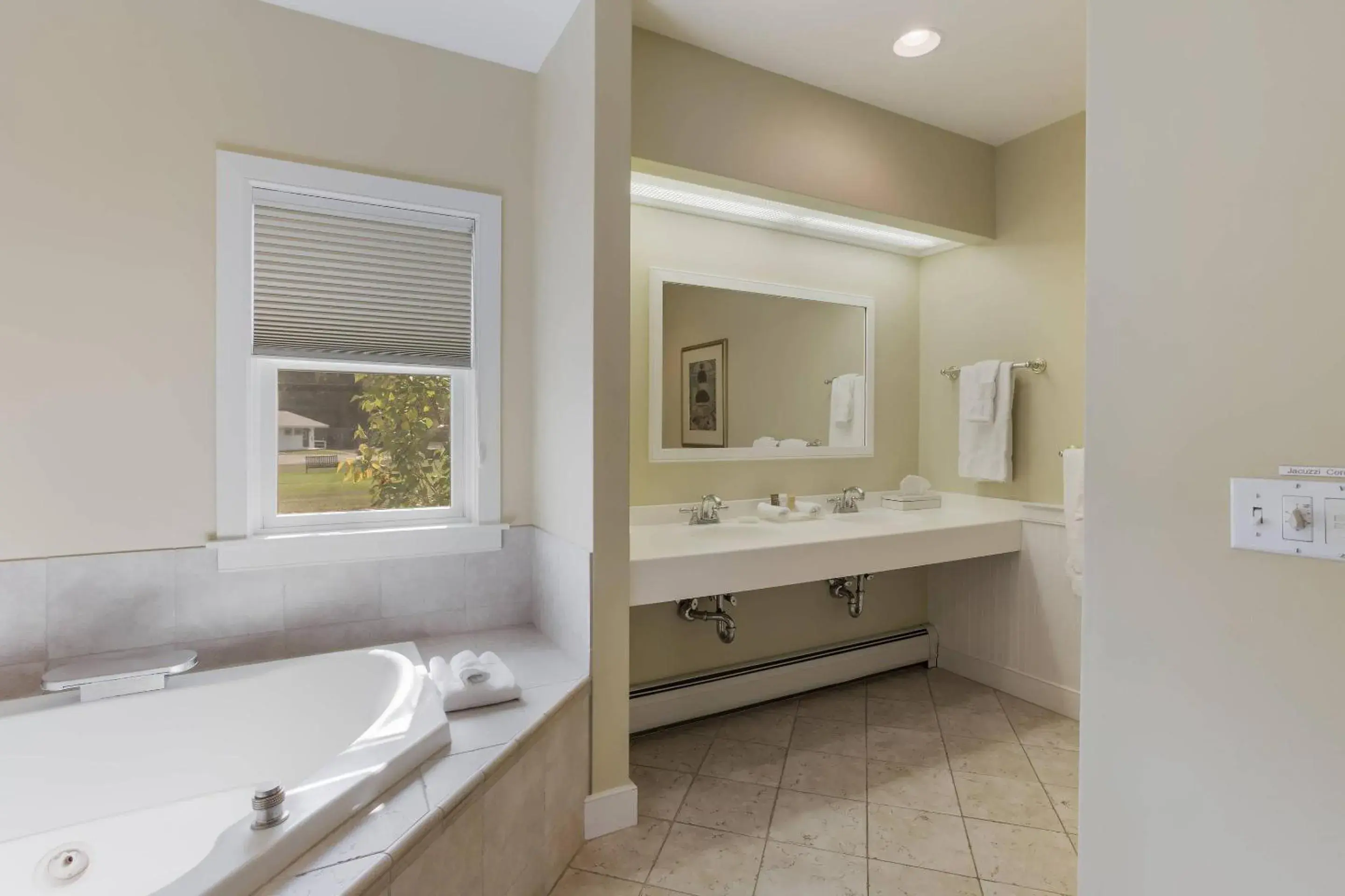 Bedroom in The Palmer House Resort, an Ascend Collection Hotel Bedroom in The Palmer House Resort, an Ascend Collection Hotel