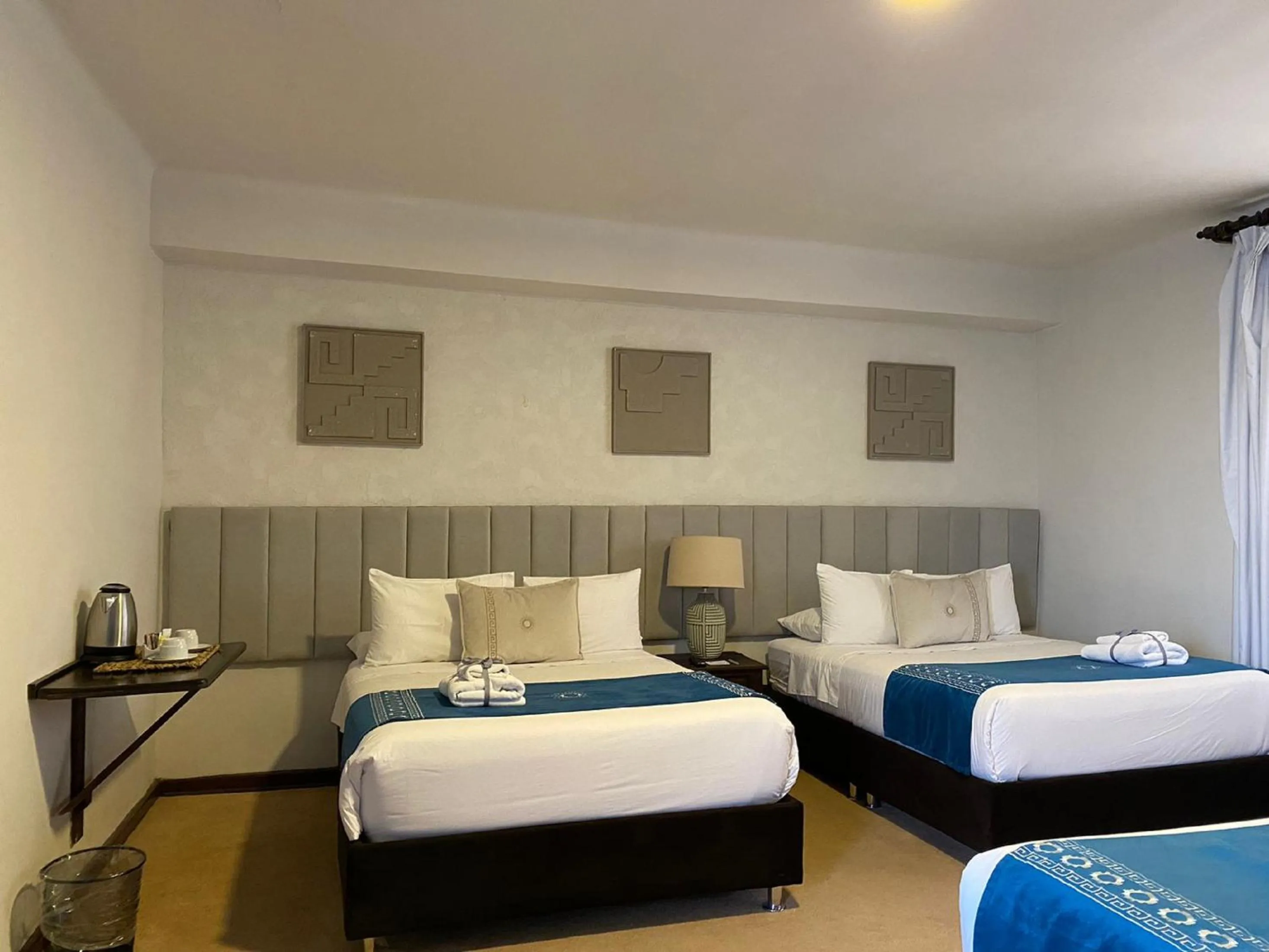 Drinks, Bed in Katari at Plaza de Armas Cusco