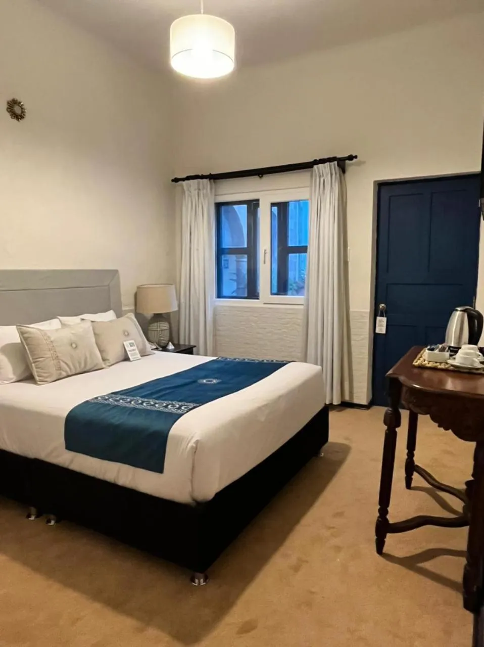 Drinks, Bed in Katari at Plaza de Armas Cusco