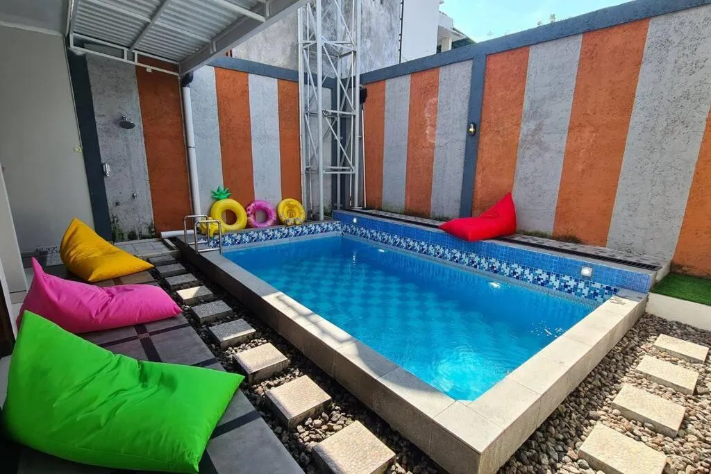 Swimming pool in Oemah Wisata RinginSari -Full House, 5 Bed Rooms-