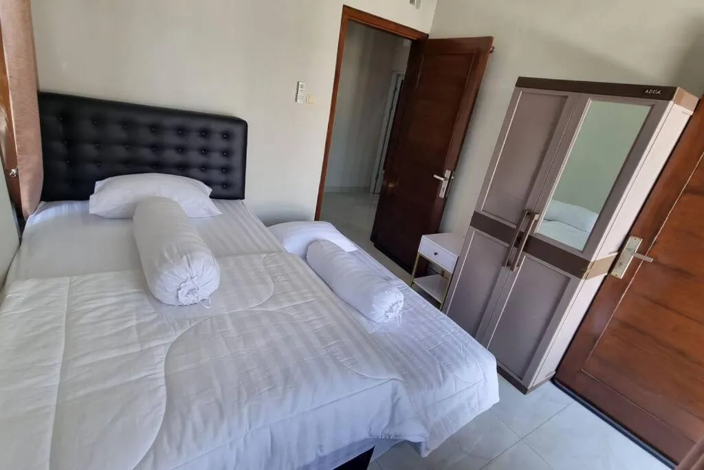 Bed in Oemah Wisata RinginSari -Full House, 5 Bed Rooms-