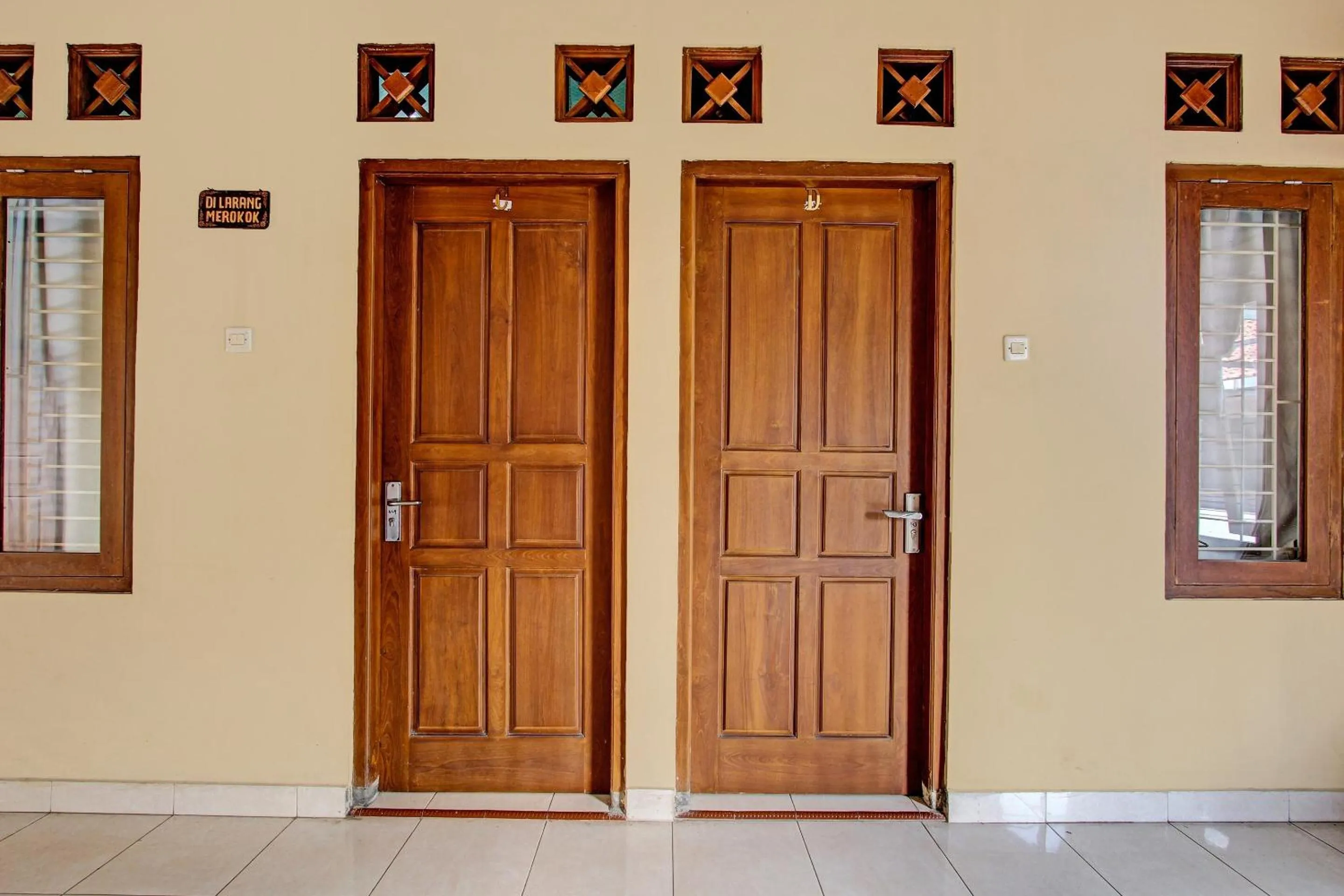 Lobby or reception in Hotel O Timoti Guest House
