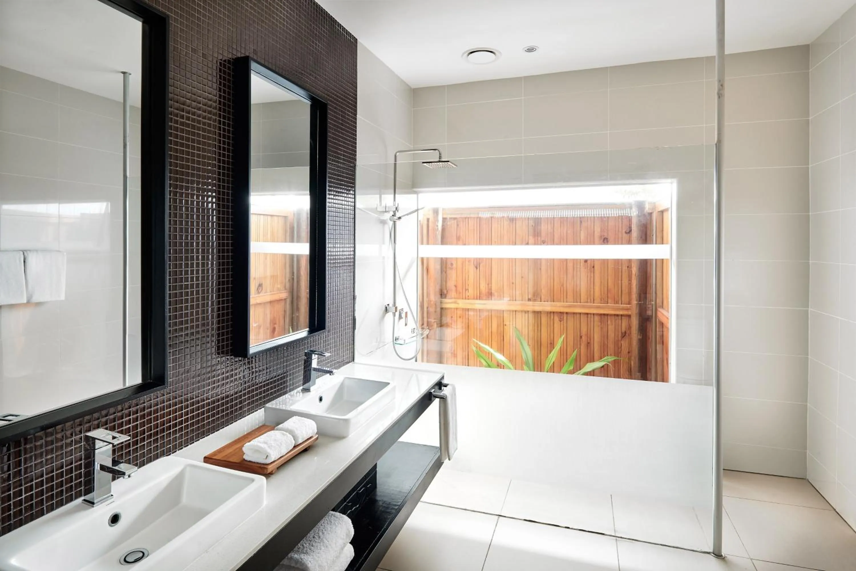 Bathroom, Bed in Sheraton Resort & Spa, Tokoriki Island, Fiji