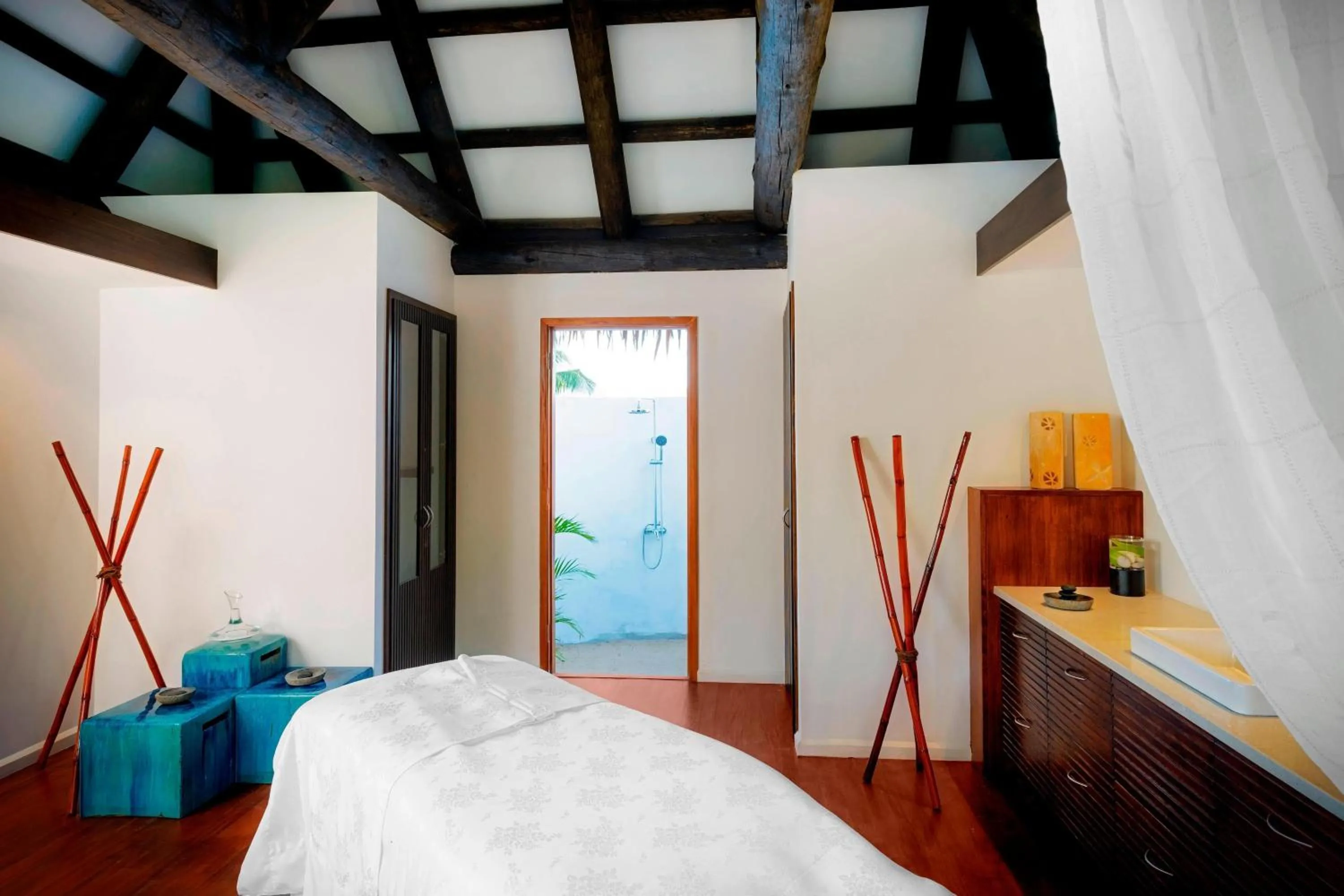 Spa and wellness centre/facilities, Bed in Sheraton Resort & Spa, Tokoriki Island, Fiji