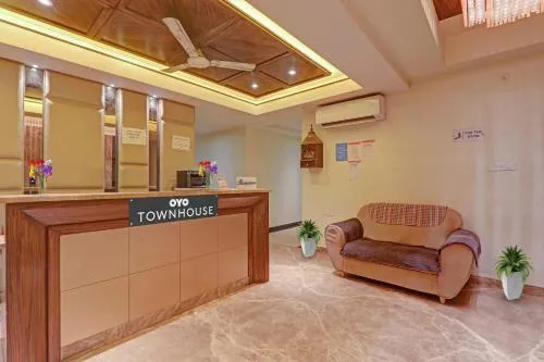 Townhouse Hotel Spotlight