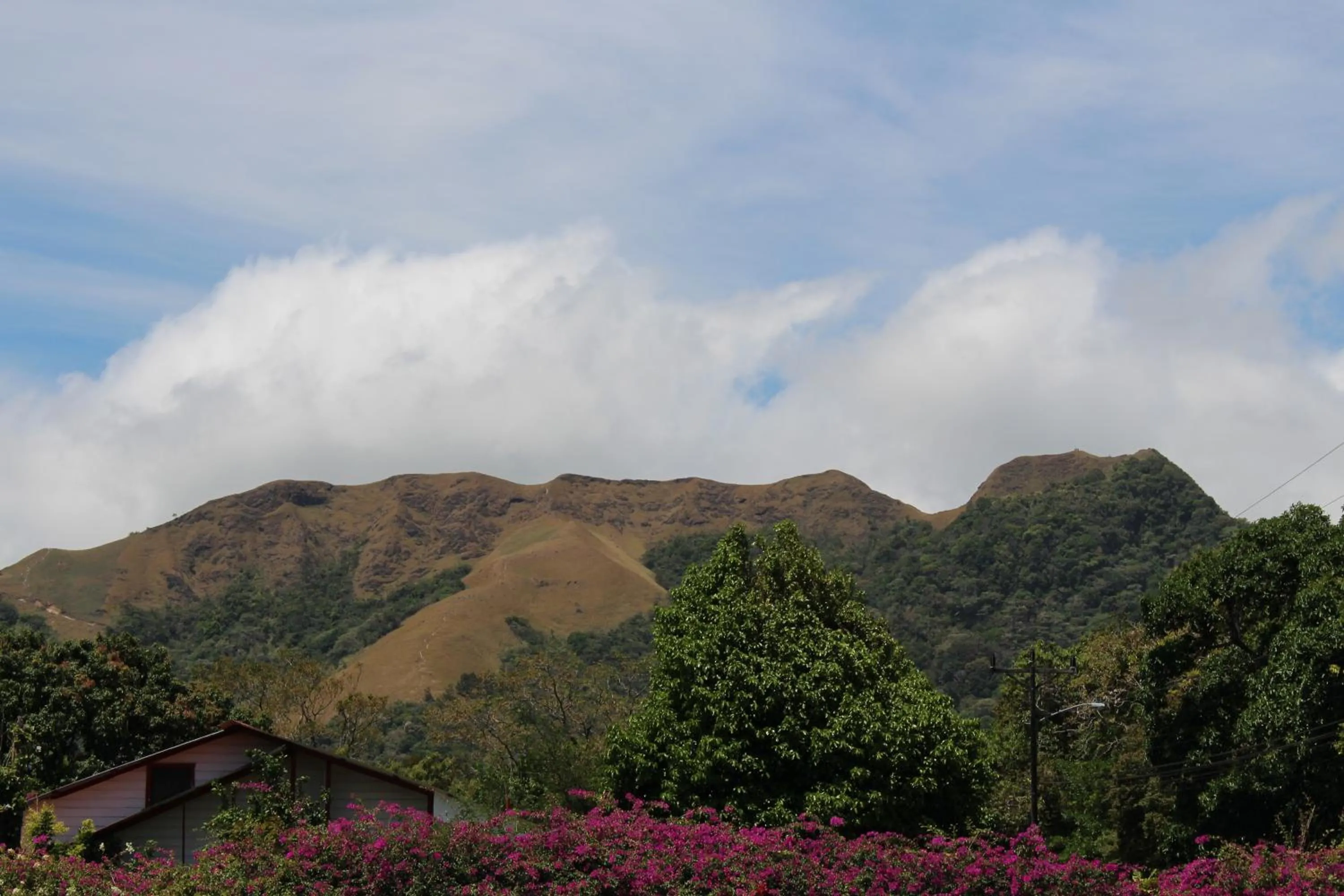 Hiking in Hotel Valle Verde