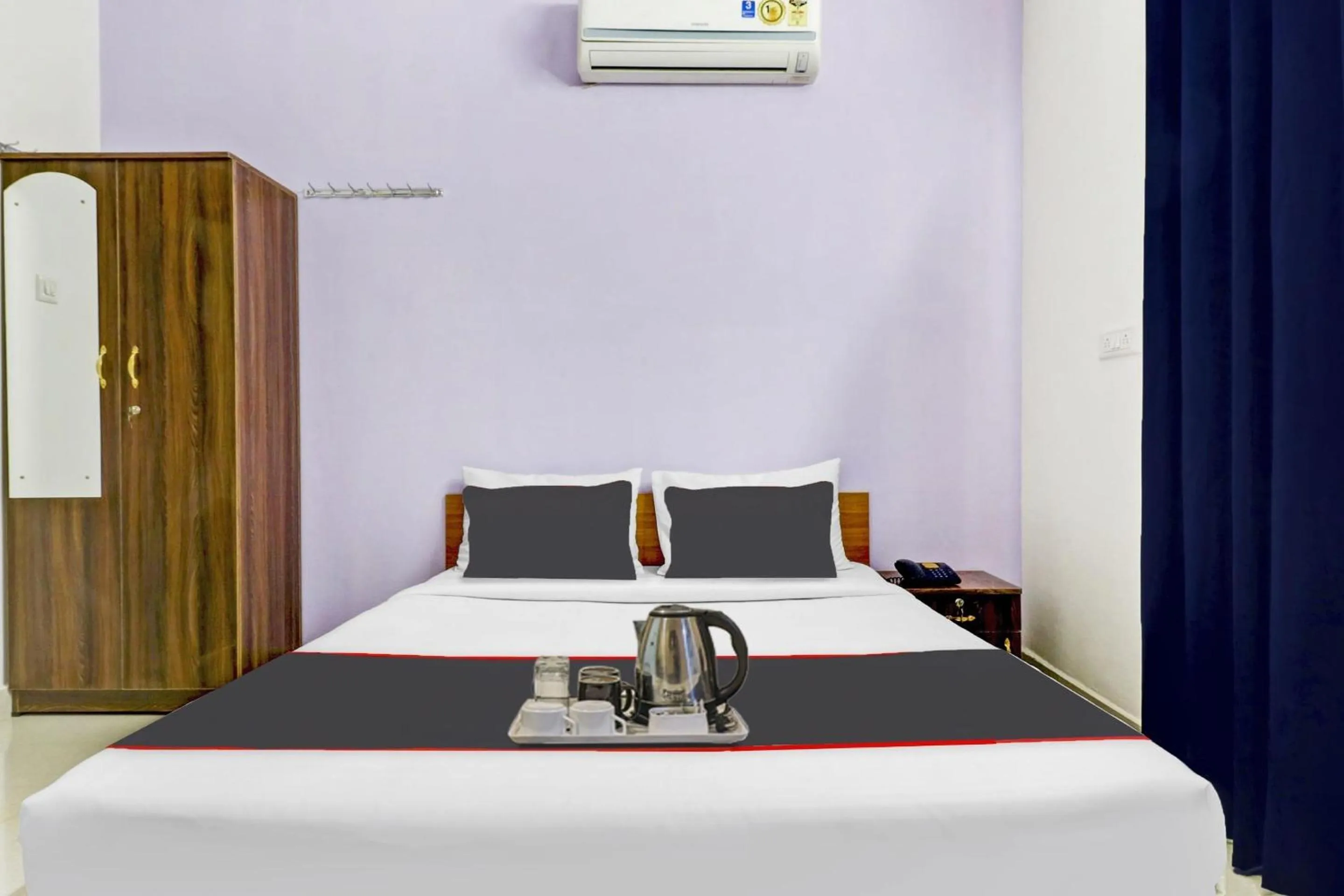 Bedroom, Bed in Hotel O Sunshine Inn