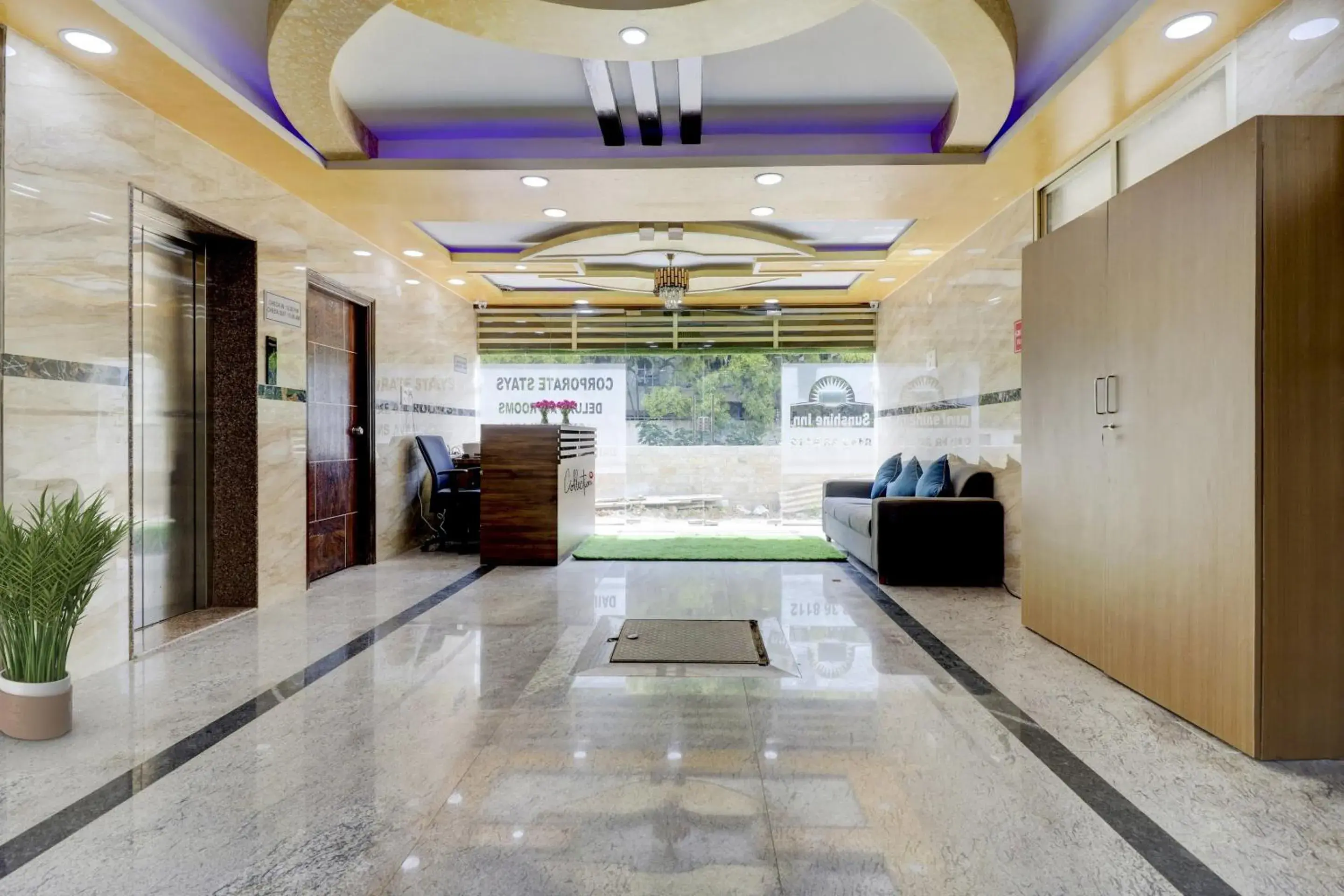 Lobby or reception in Hotel O Sunshine Inn Lobby or reception in Hotel O Sunshine Inn