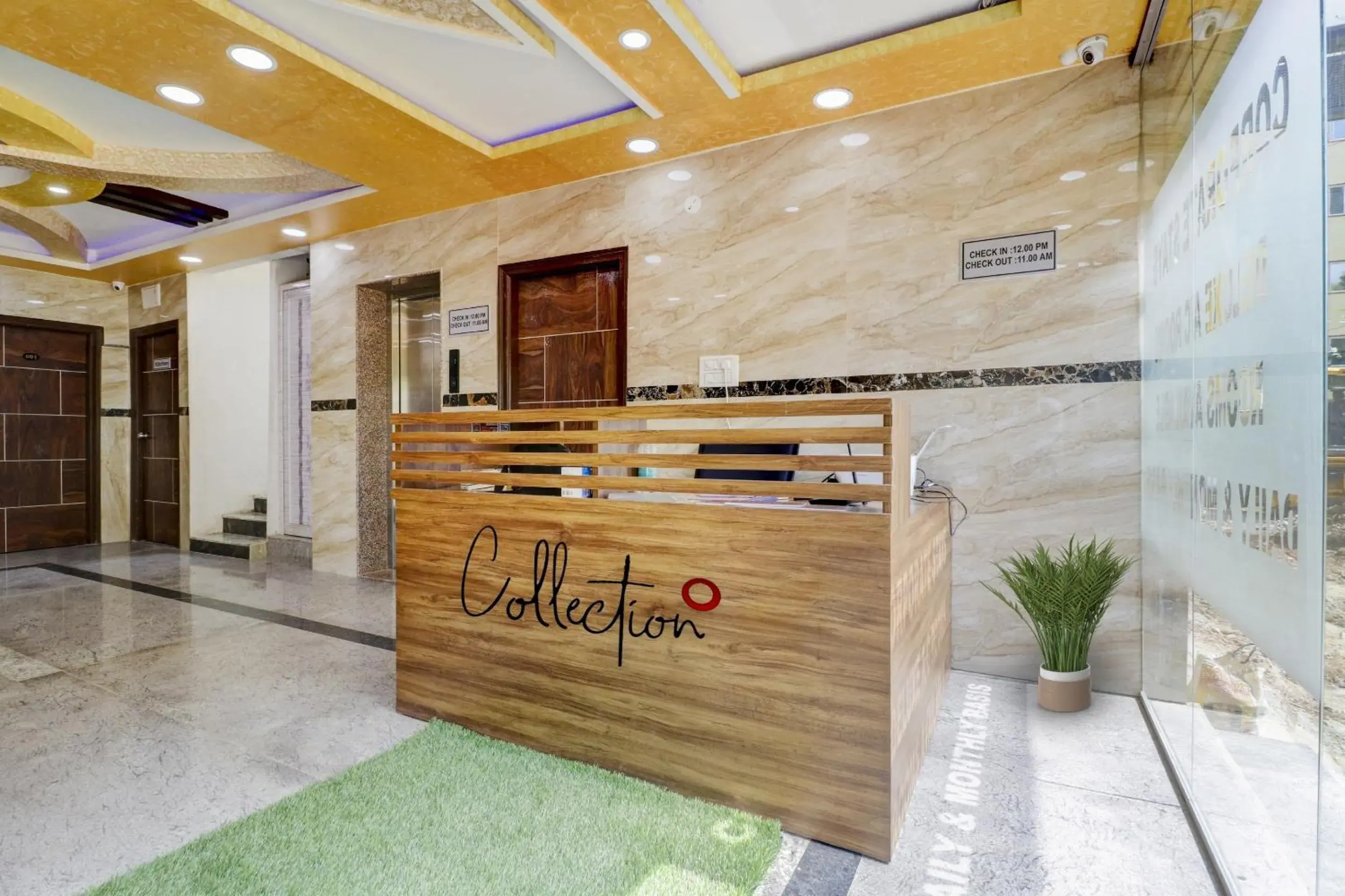 Lobby or reception in Hotel O Sunshine Inn Lobby or reception in Hotel O Sunshine Inn