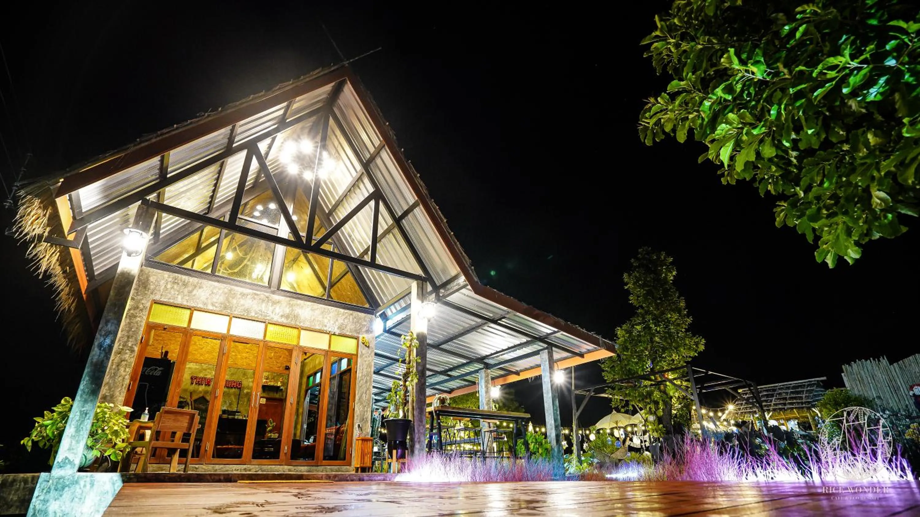 Restaurant/places to eat in Rice Wonder Cafe & Eco Resort