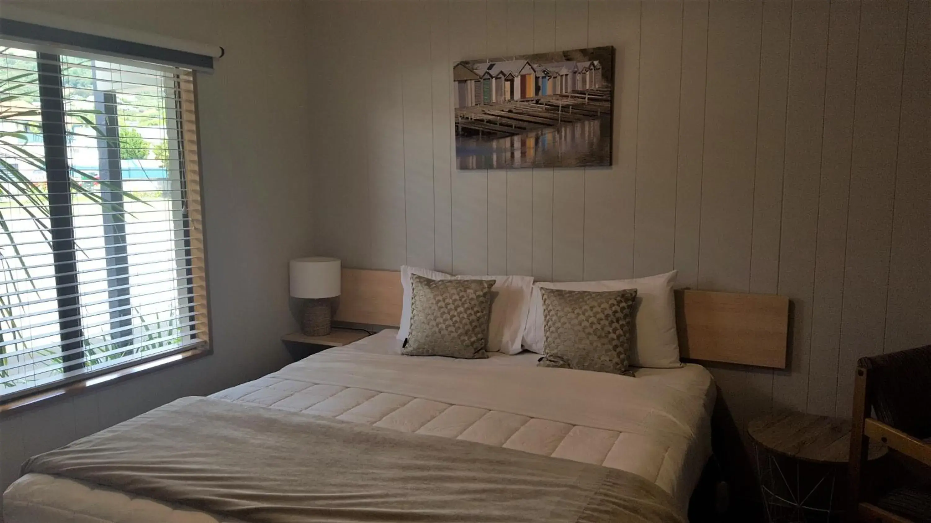 Bedroom, Bed in Akaroa Waterfront Motels Bedroom, Bed in Akaroa Waterfront Motels