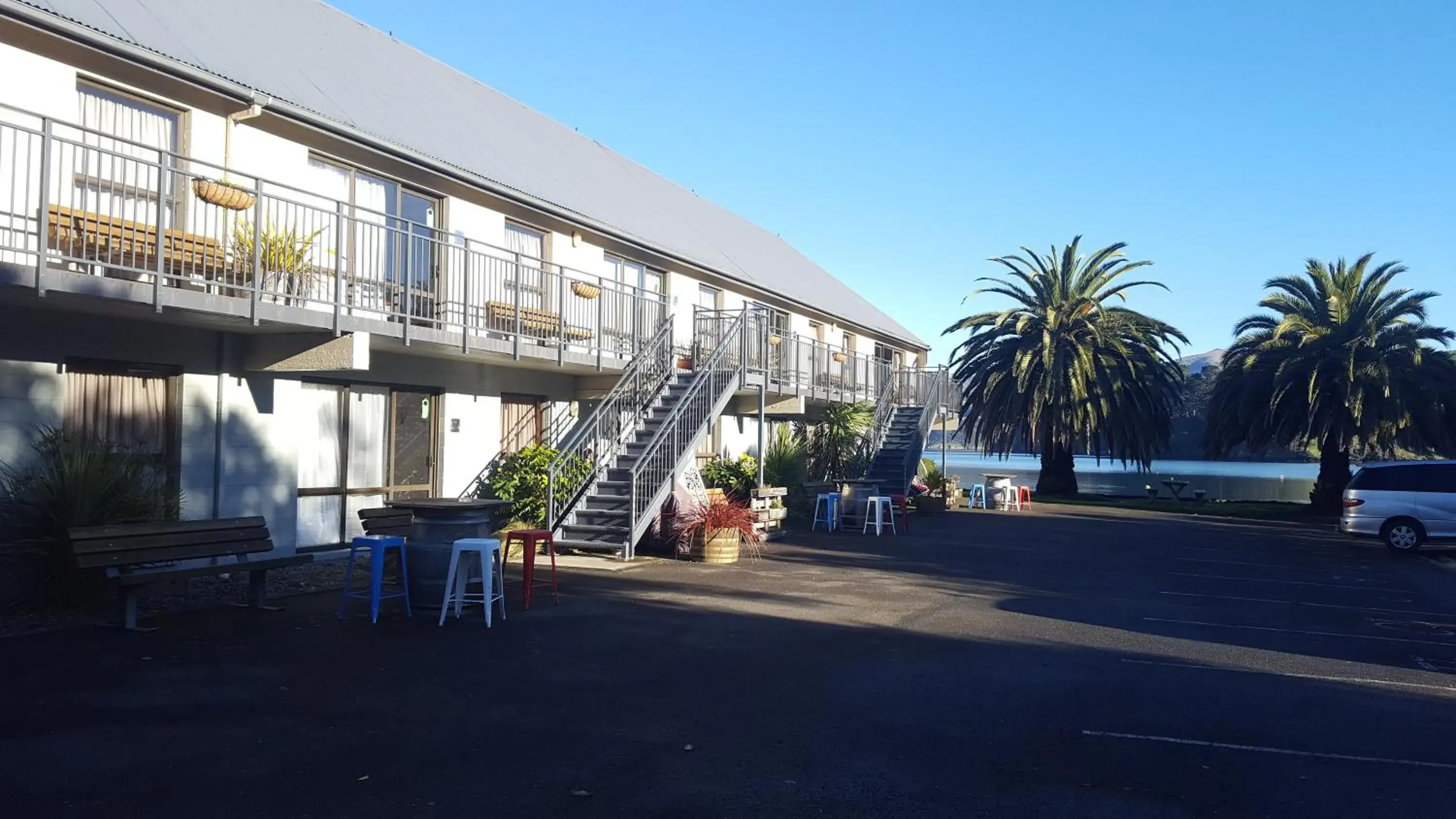 Property building in Akaroa Waterfront Motels Property building in Akaroa Waterfront Motels