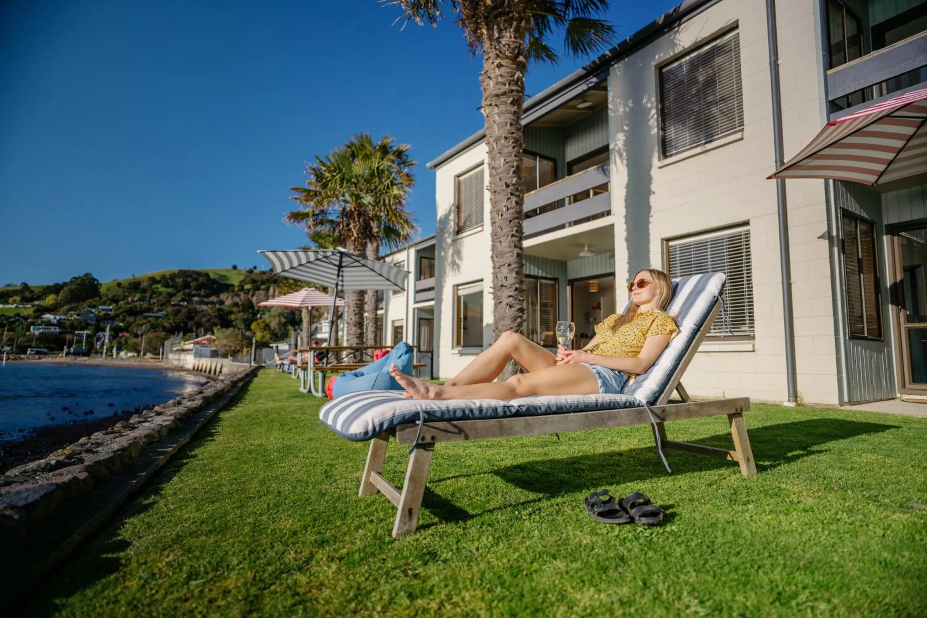 Seating area in Akaroa Waterfront Motels