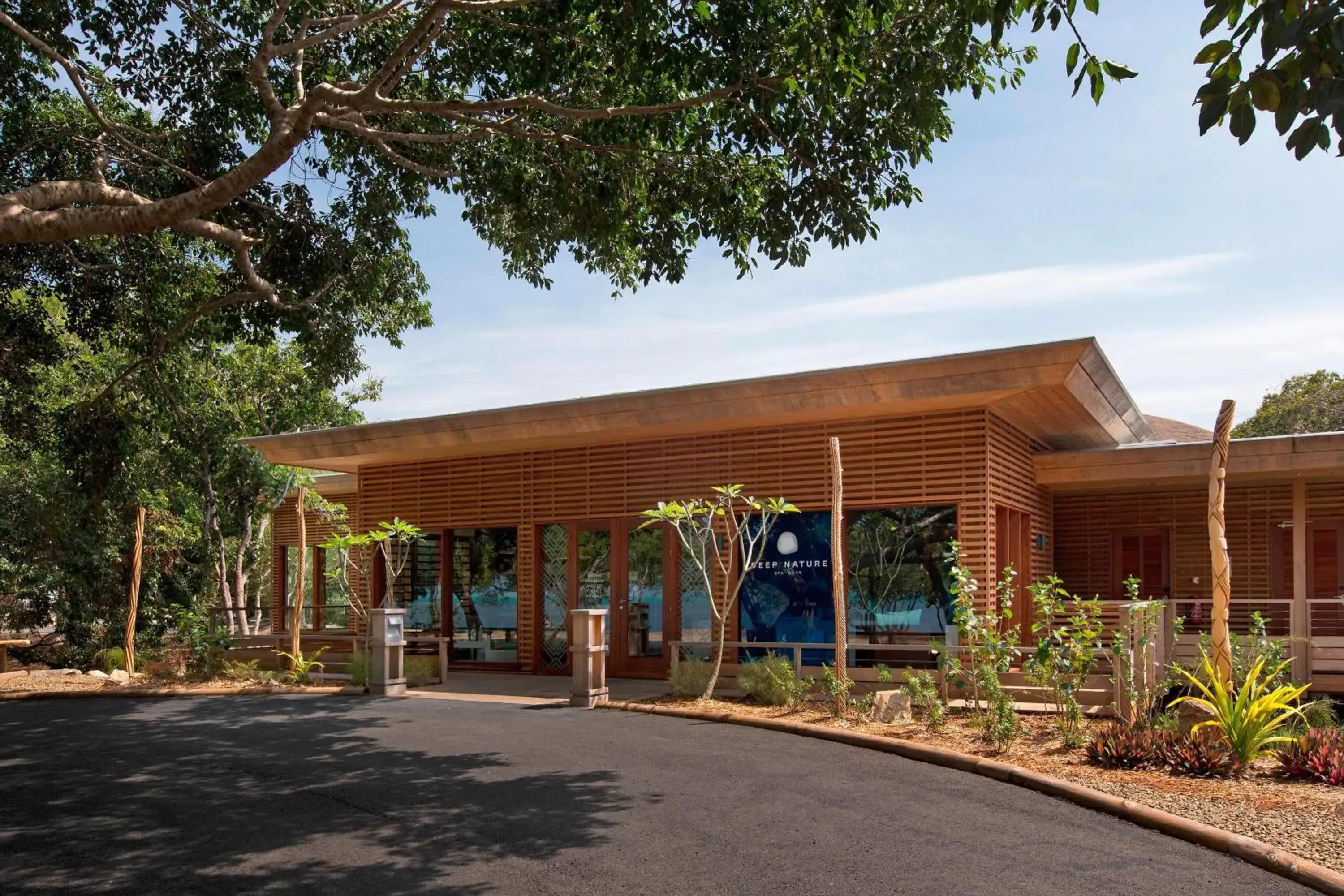 Spa and wellness centre/facilities in Sheraton New Caledonia Deva Spa & Golf Resort Spa and wellness centre/facilities in Sheraton New Caledonia Deva Spa & Golf Resort