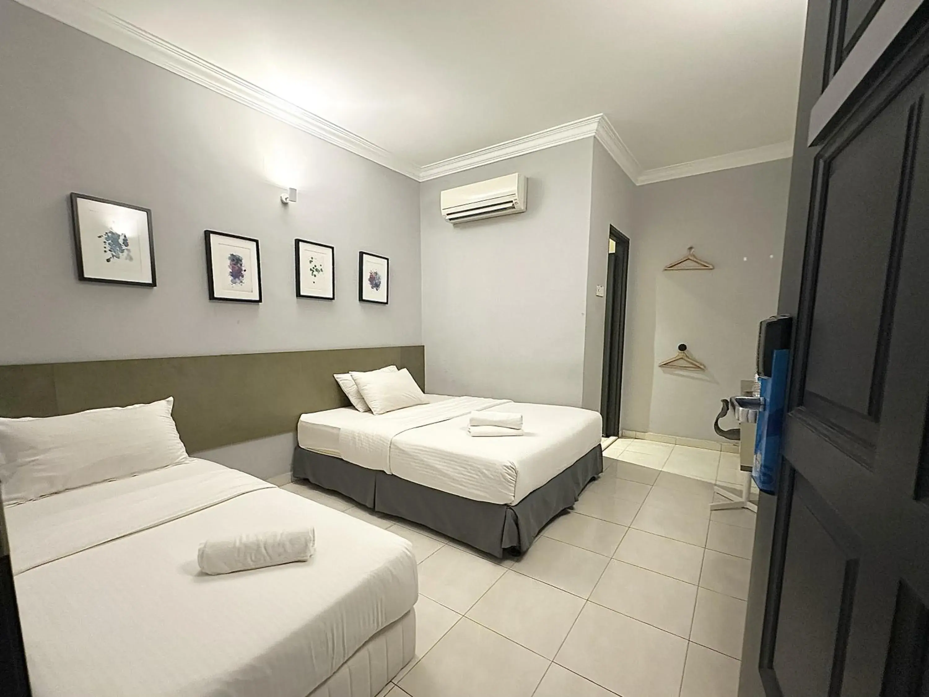 Family Room in # Hashtag Hotel - Self Check in Family Room in # Hashtag Hotel - Self Check in