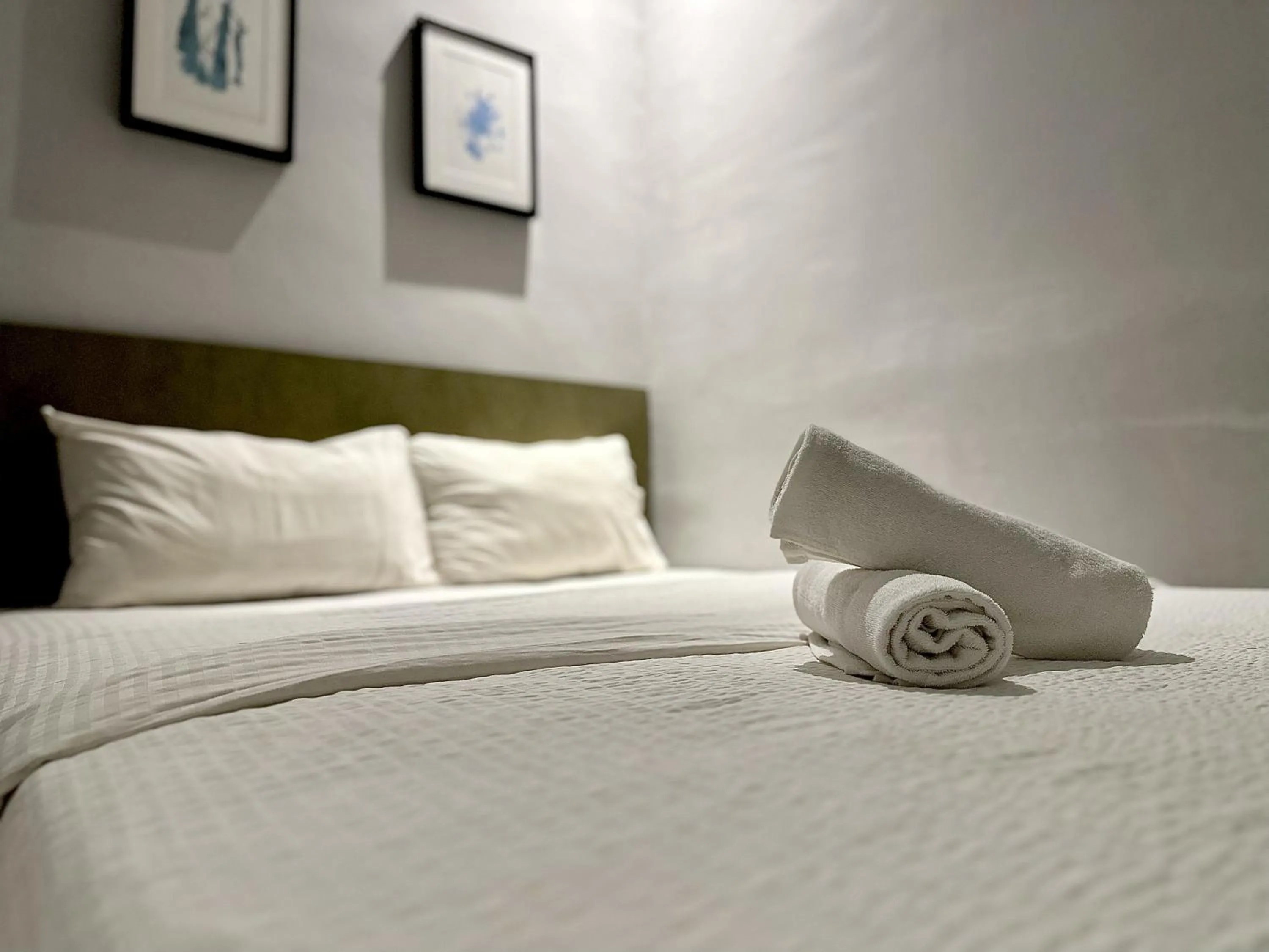 Bed in # Hashtag Hotel - Self Check in