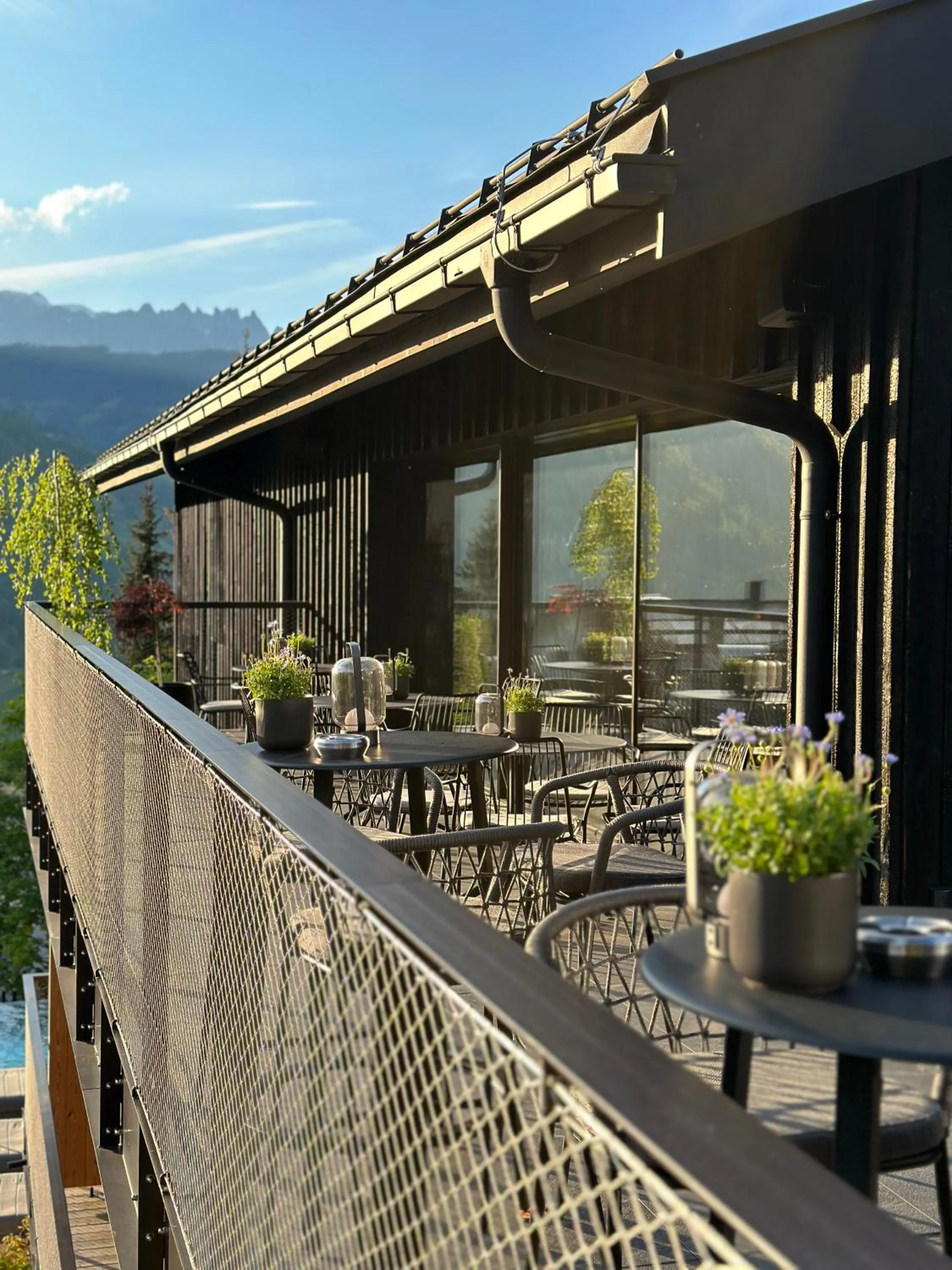 Restaurant/places to eat in Haven Mountain Retreat