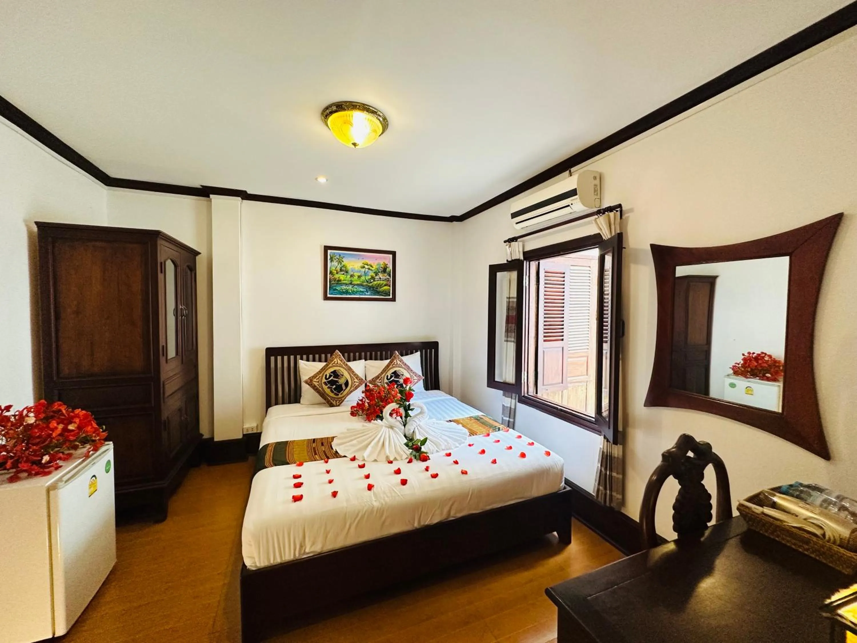 Bed in Thatsaphone Hotel