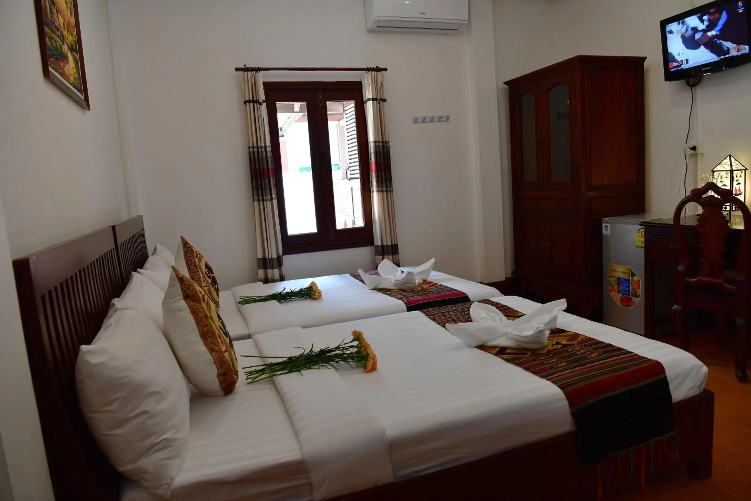 TV and multimedia, Bed in Thatsaphone Hotel TV and multimedia, Bed in Thatsaphone Hotel