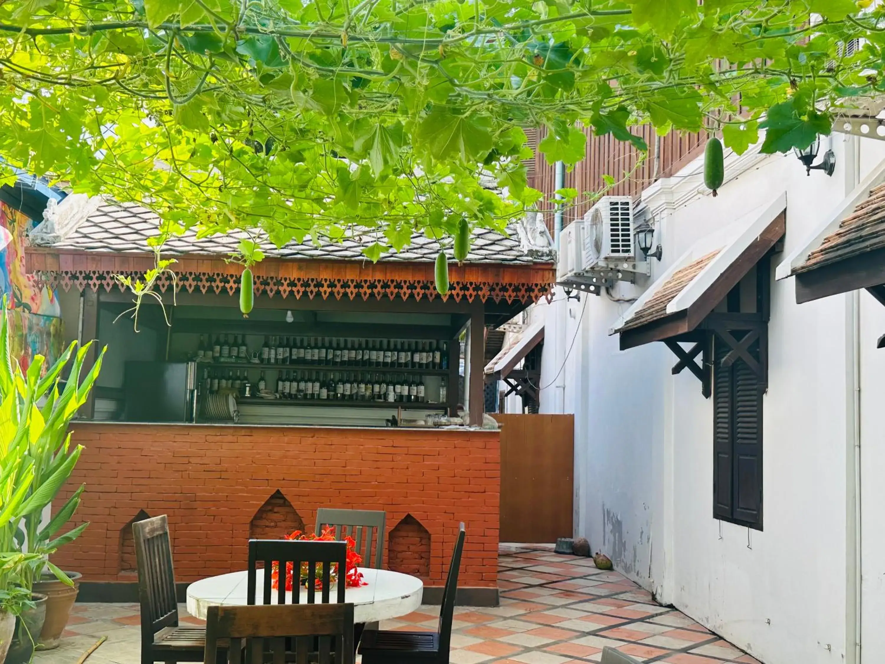 Property building in Thatsaphone Hotel Property building in Thatsaphone Hotel