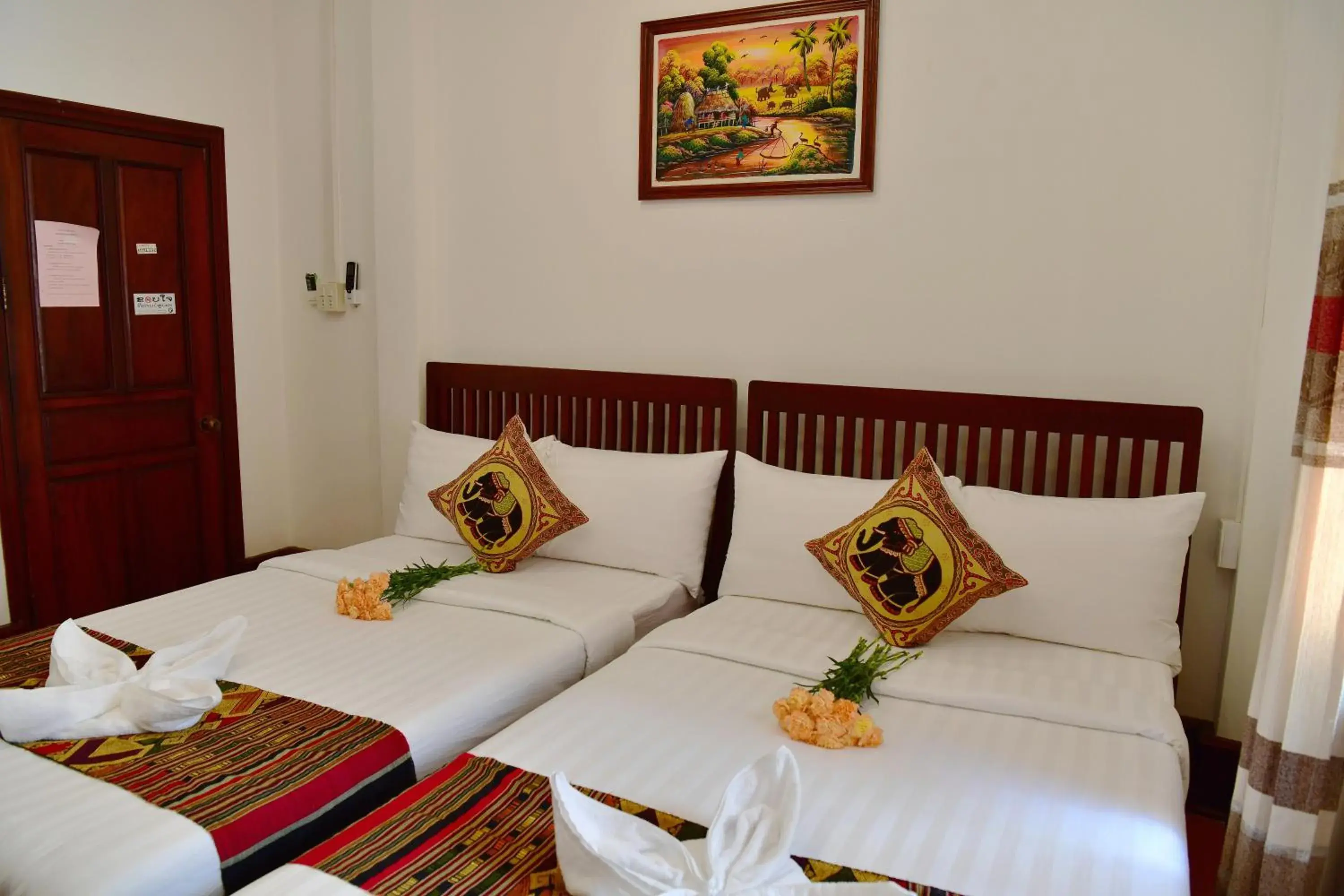 Superior Twin Room in Thatsaphone Hotel Superior Twin Room in Thatsaphone Hotel