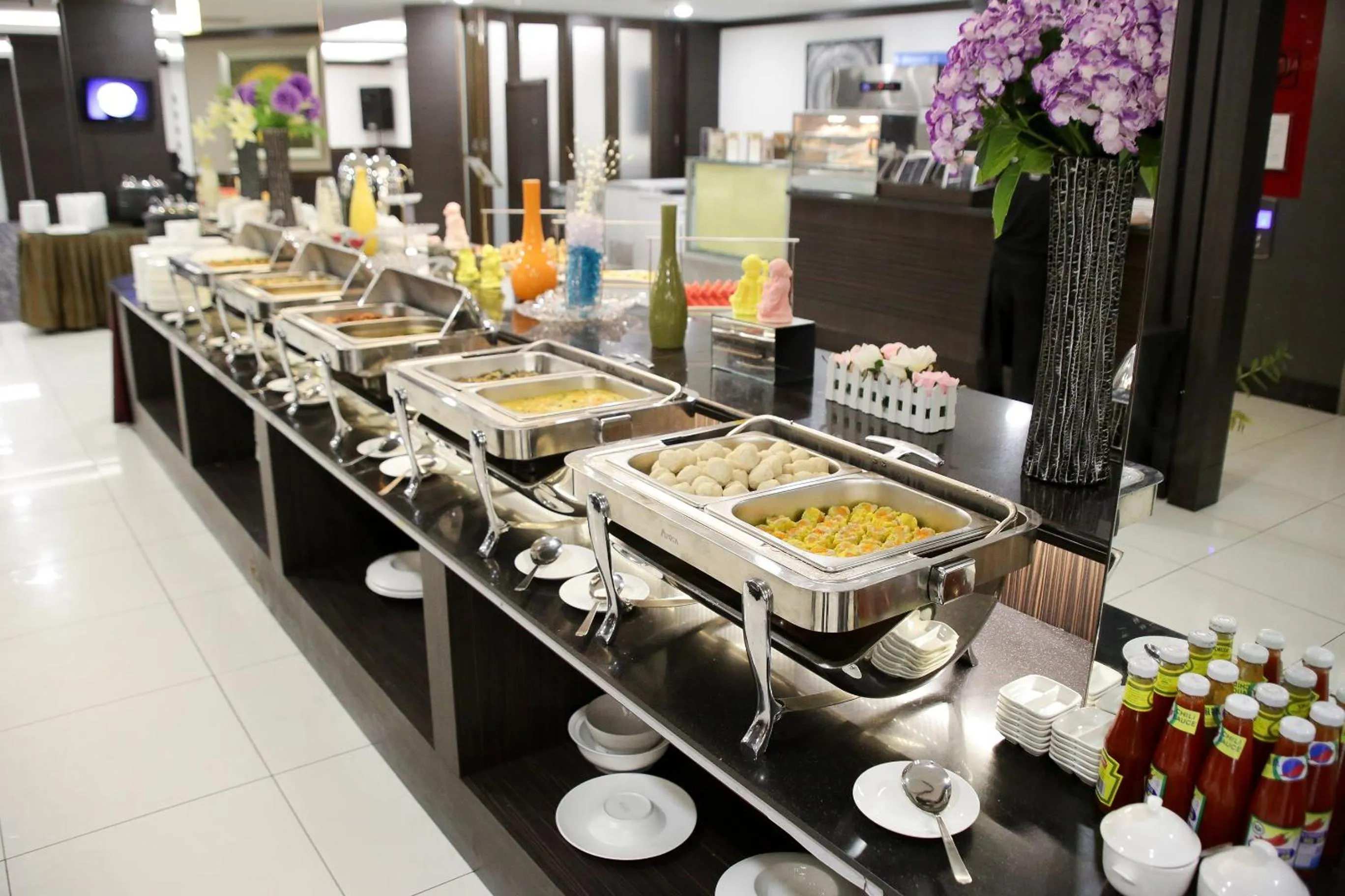 Restaurant/places to eat in Badi'ah Hotel