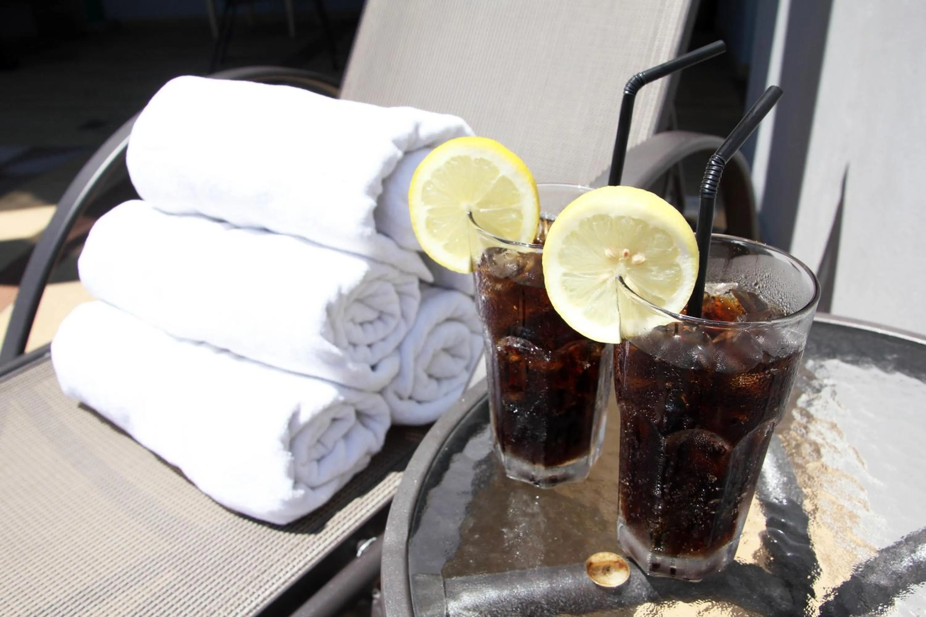 Swimming pool in Badi'ah Hotel