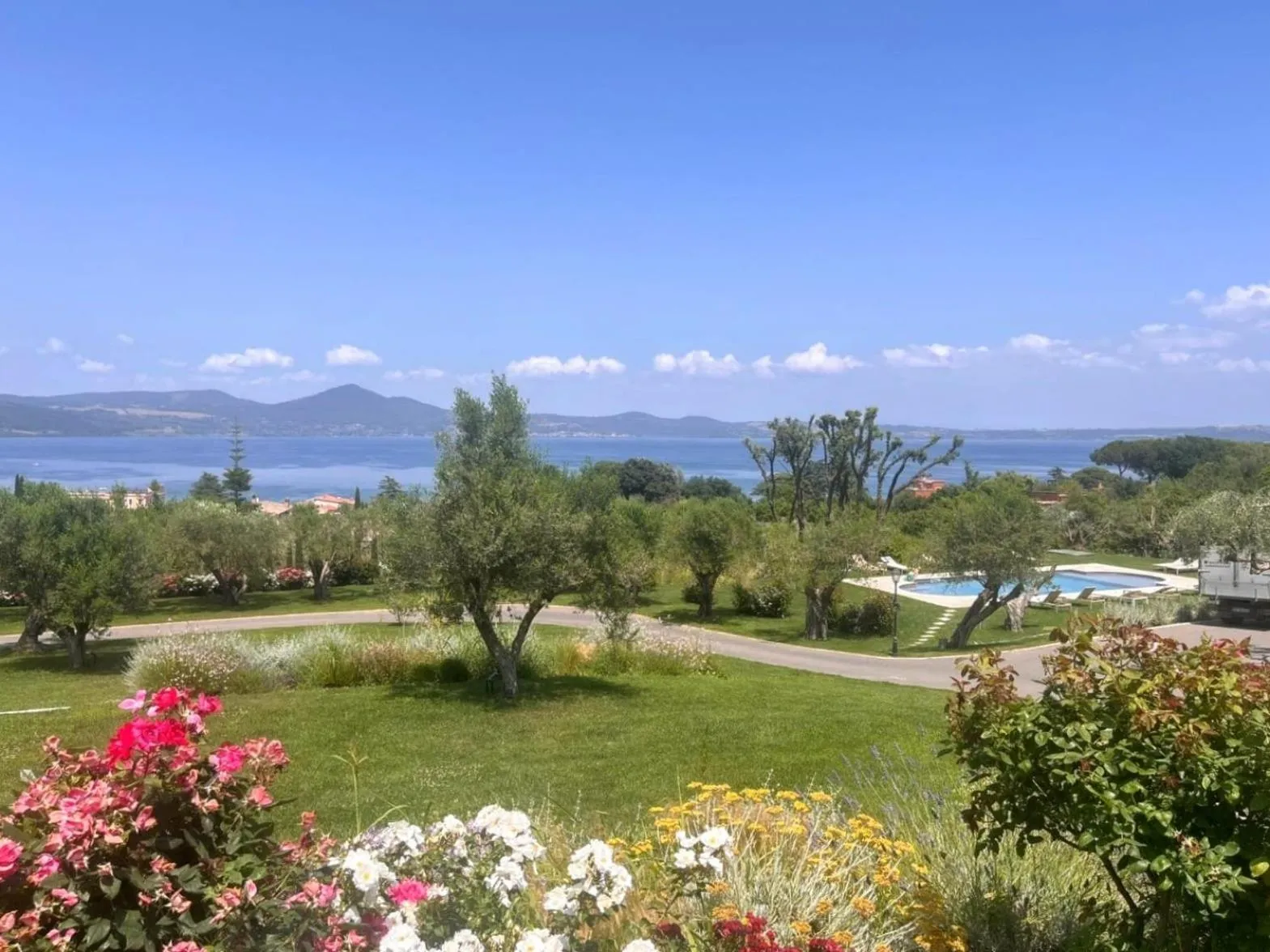 Lake view in Vigna Caio Relais & Spa