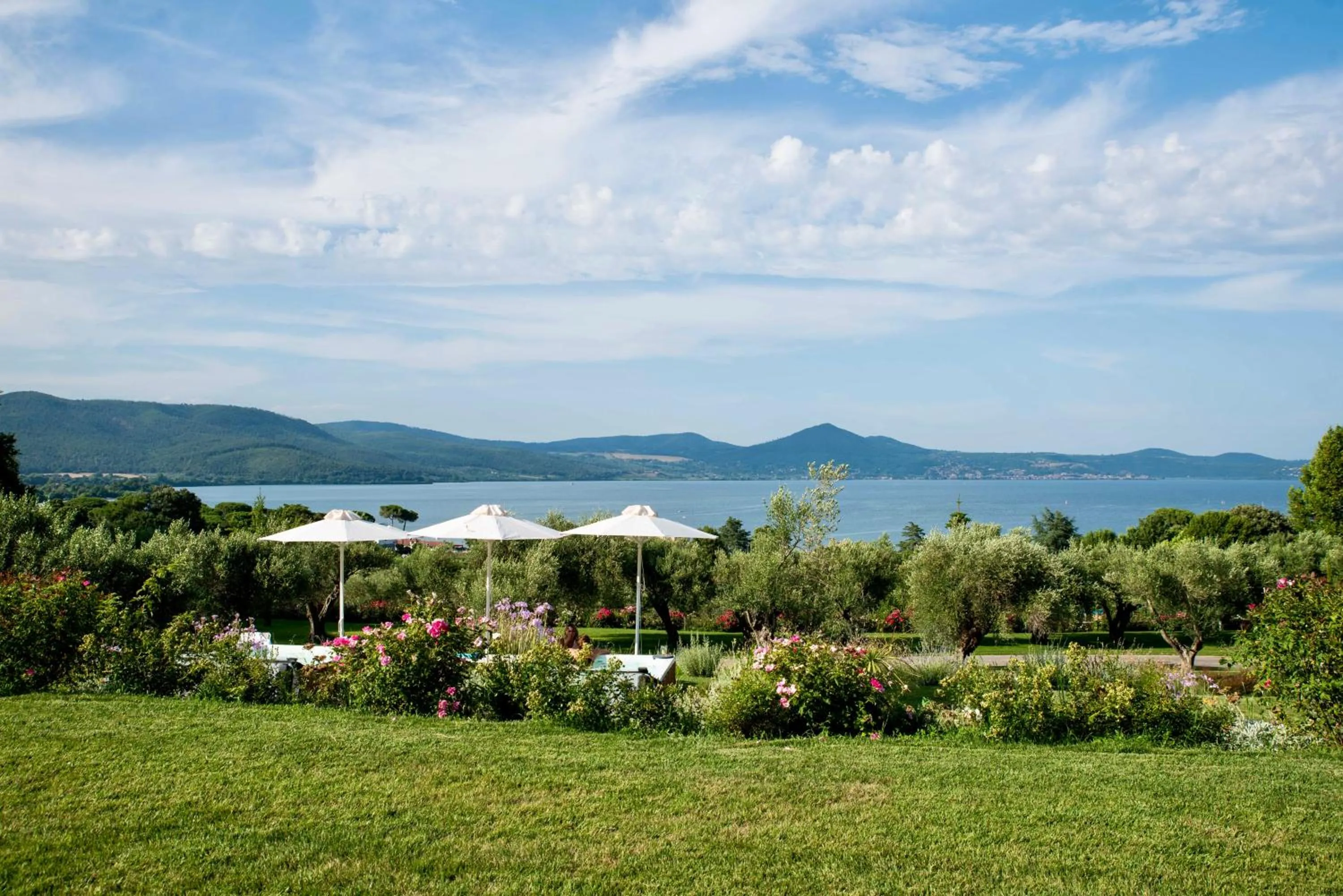 Lake view in Vigna Caio Relais & Spa