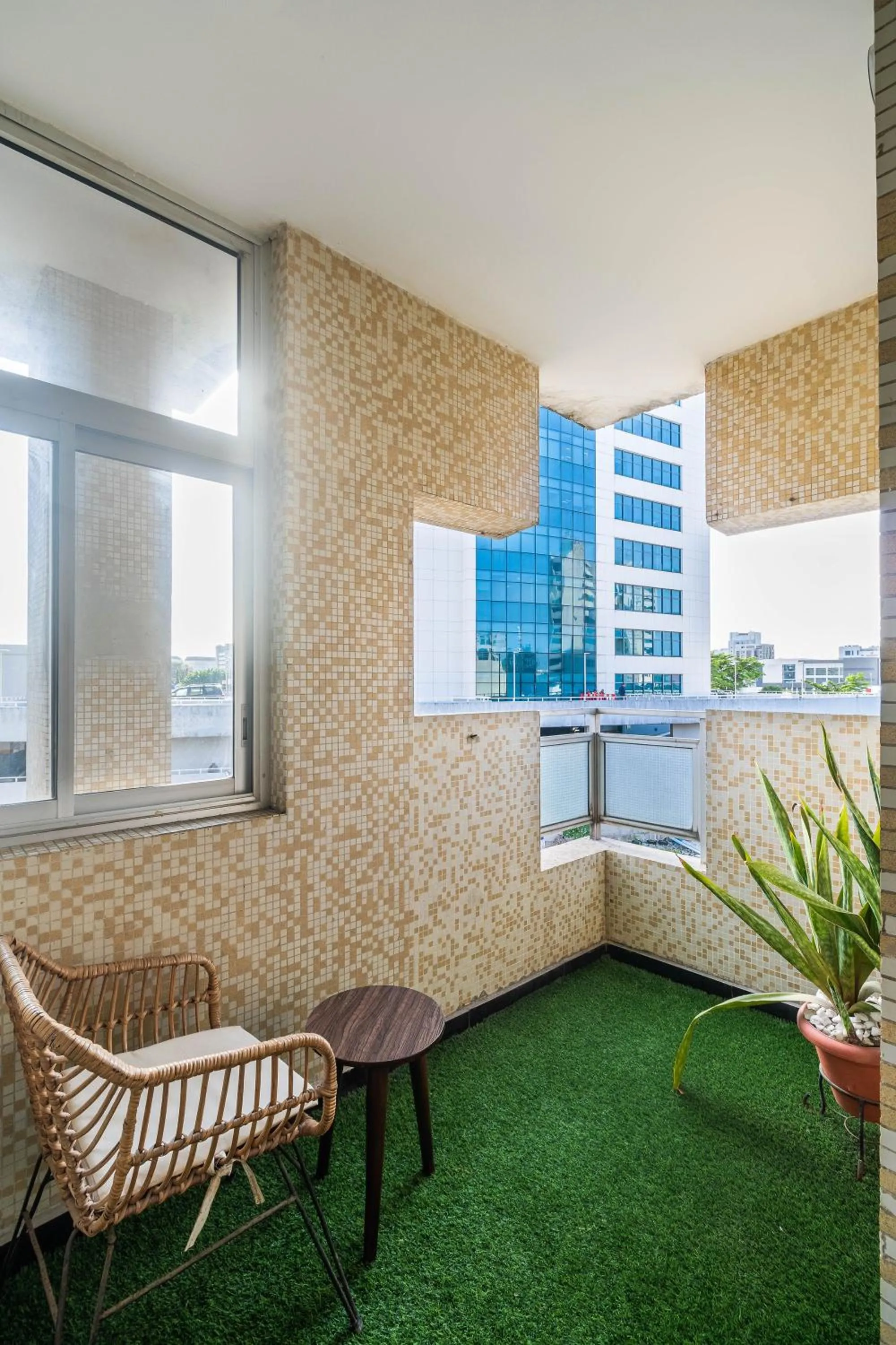 Deluxe Studio in Sigma Base Apartments