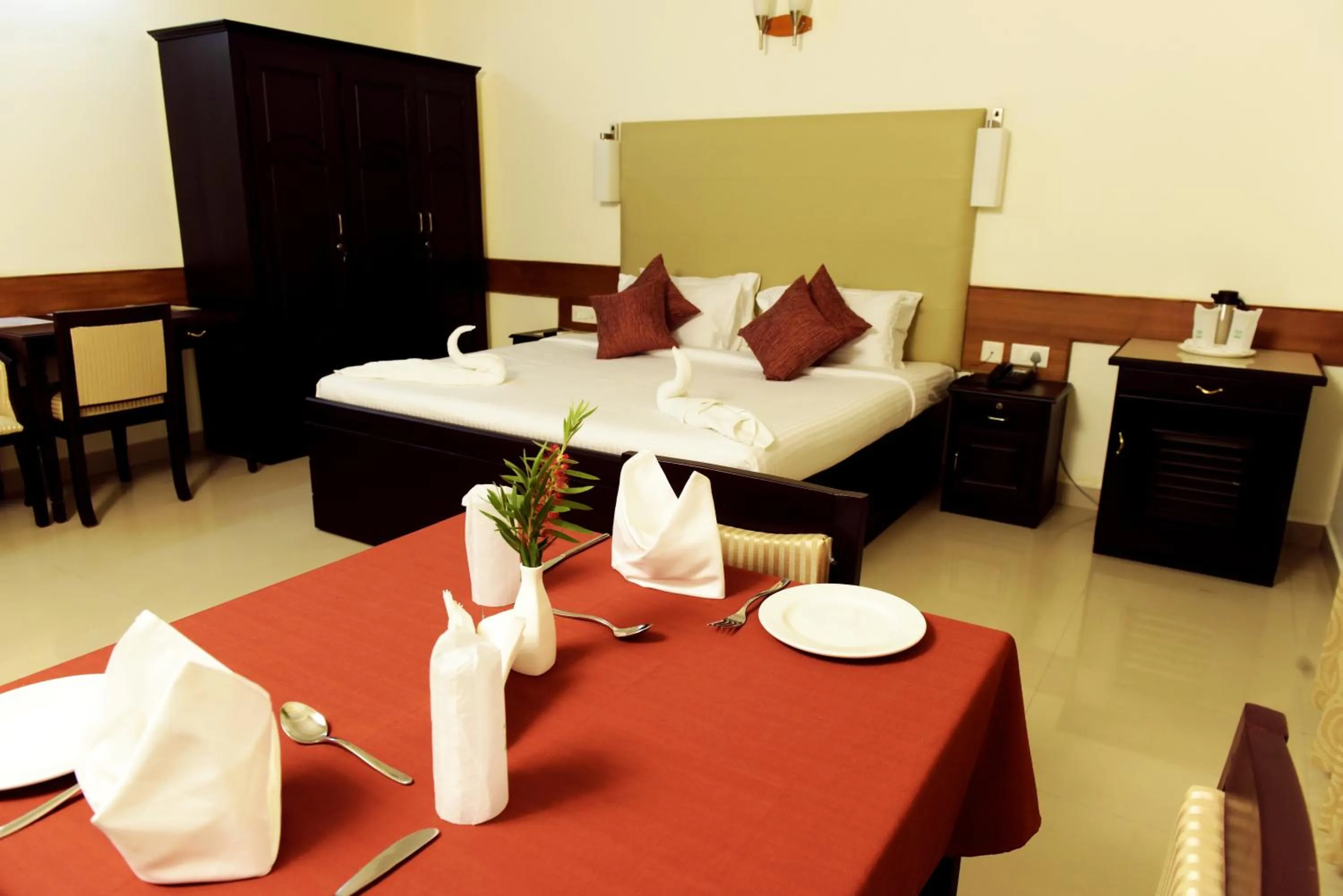 Bedroom, Bed in Paray Village County