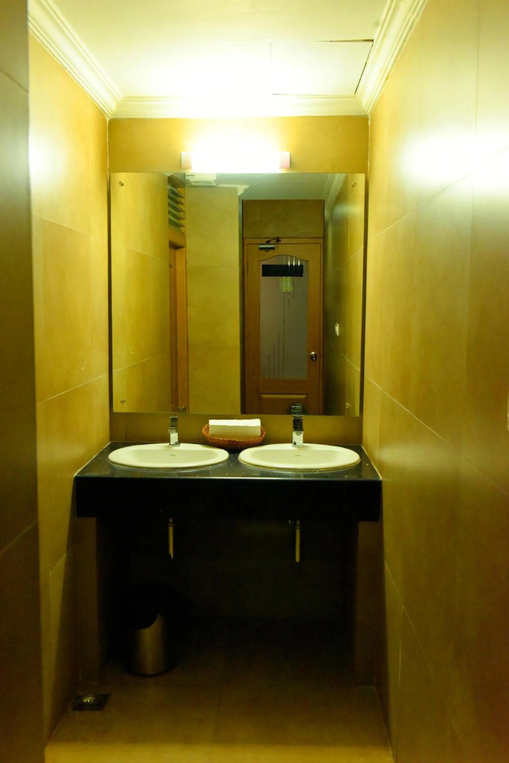 Bathroom in Paray Village County