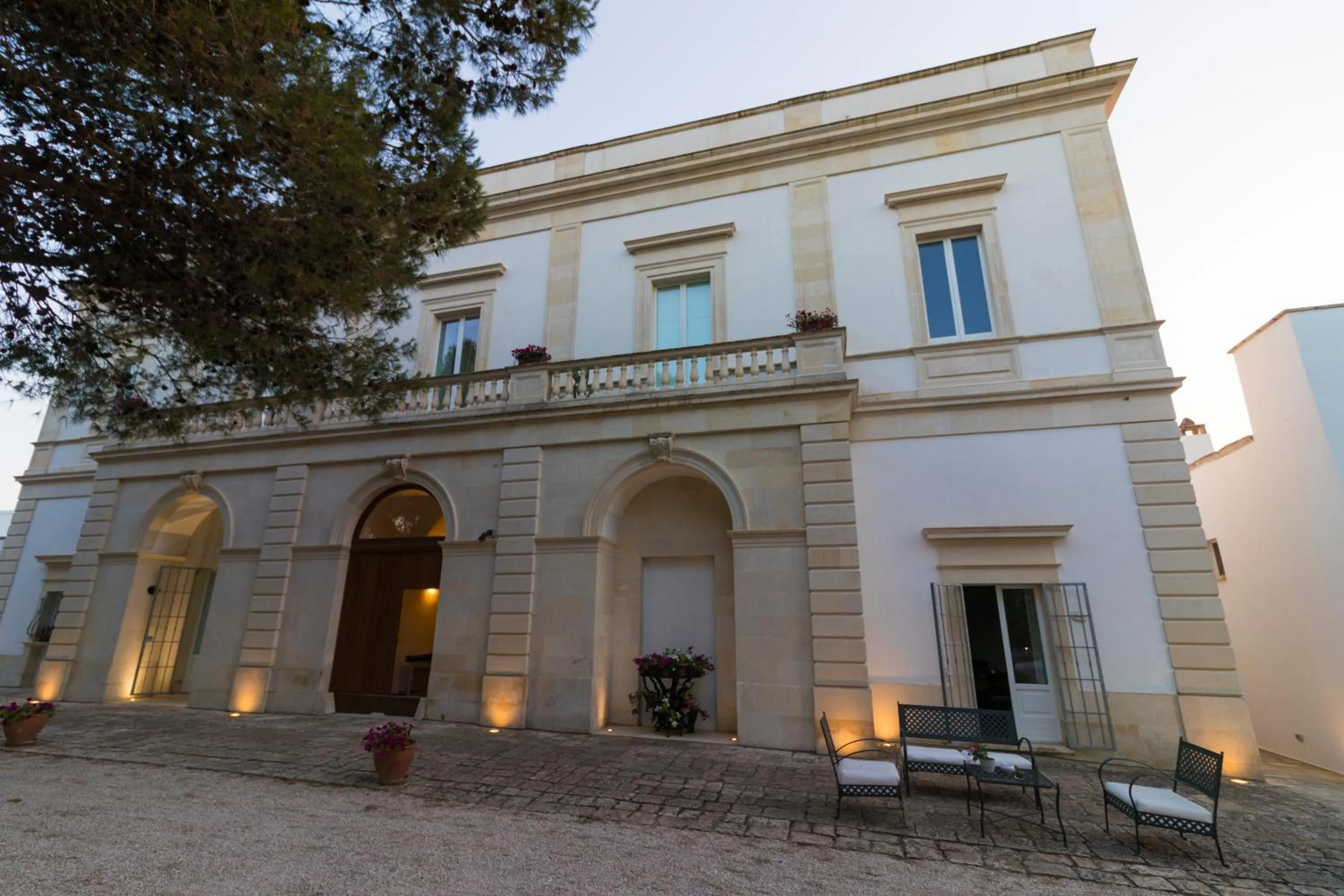 Facade/entrance in Casina Bardoscia