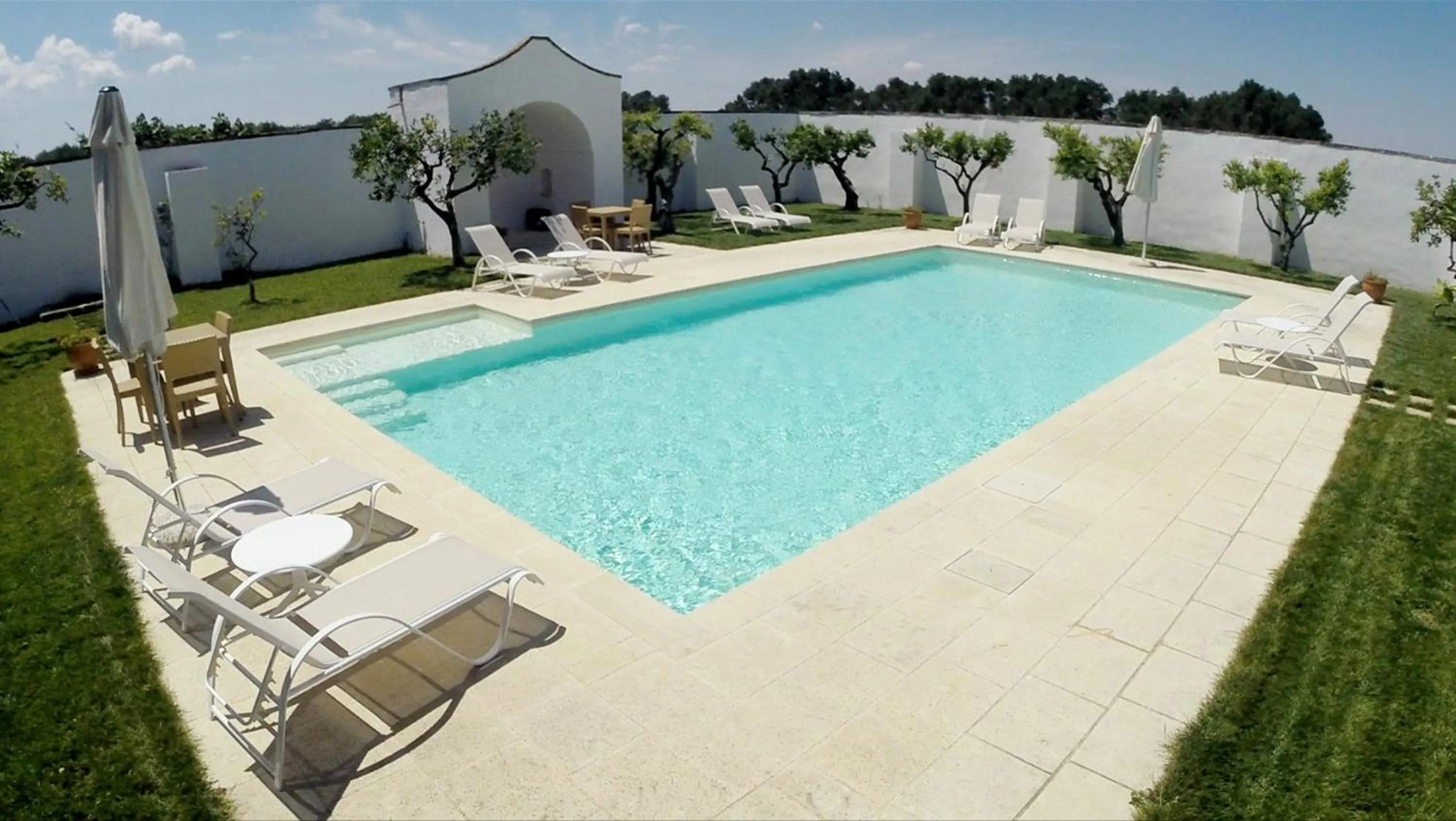 Swimming pool in Casina Bardoscia