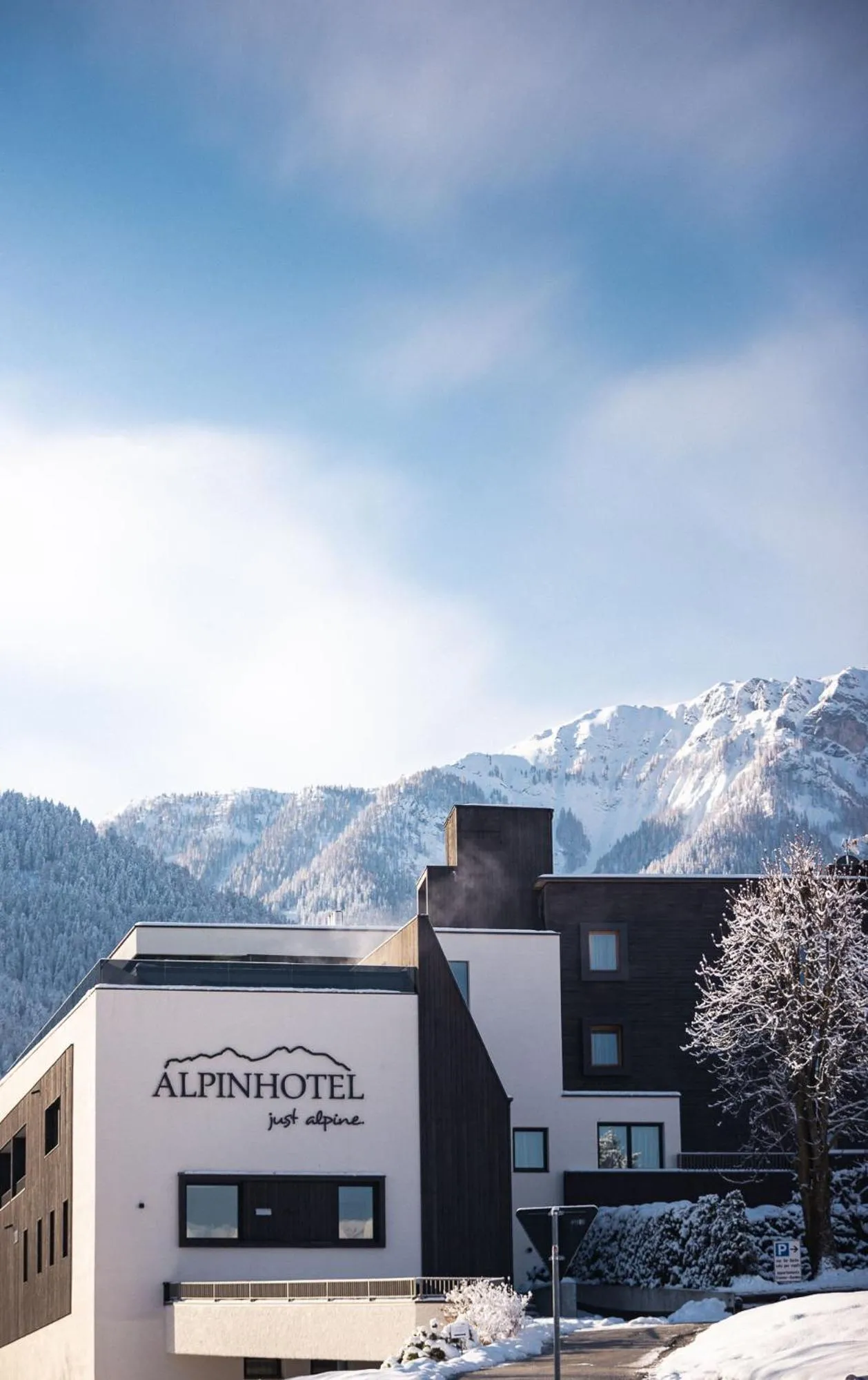 Property building in Alpinhotel Keil