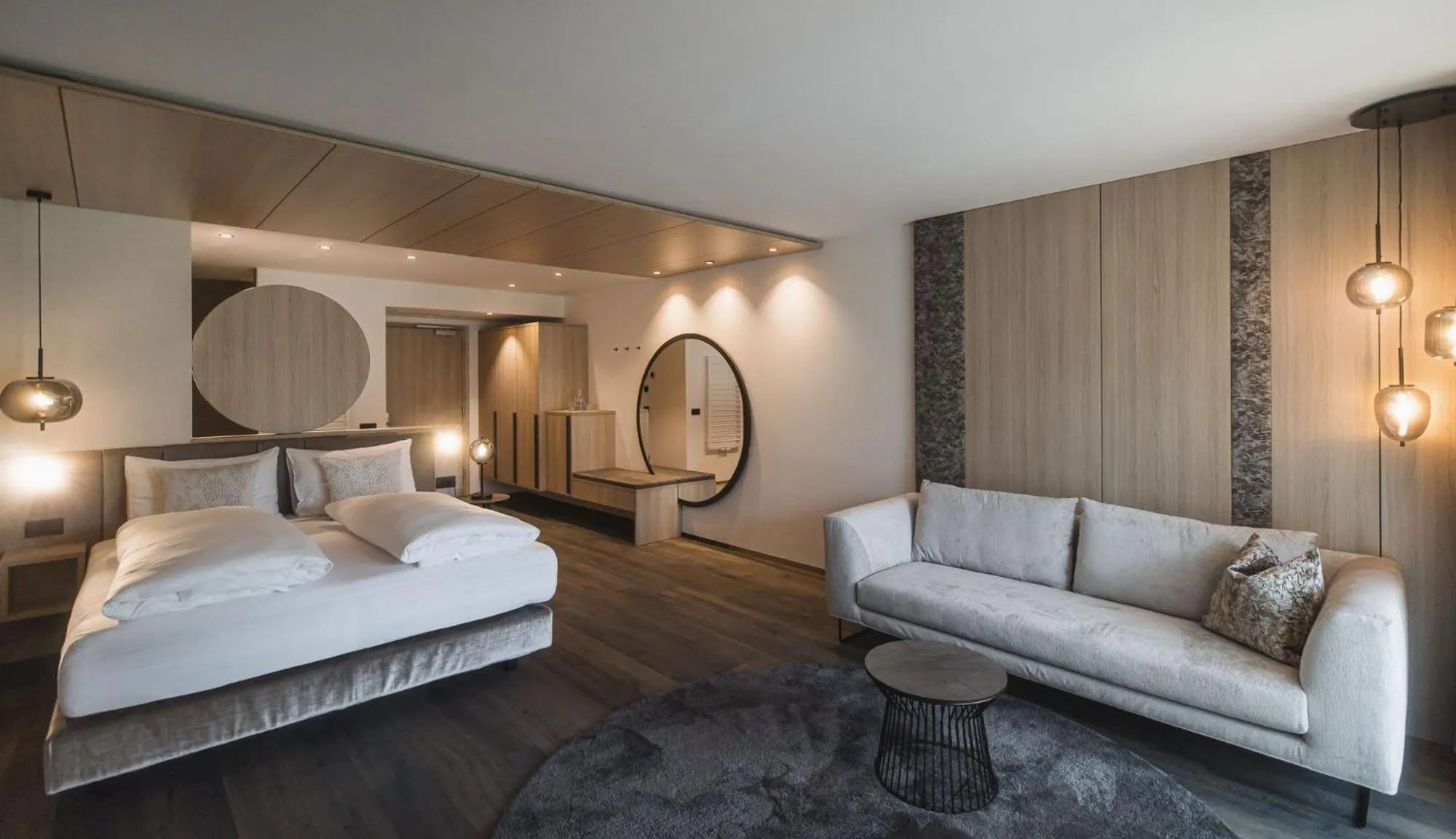 Bedroom, Bed in Alpinhotel Keil