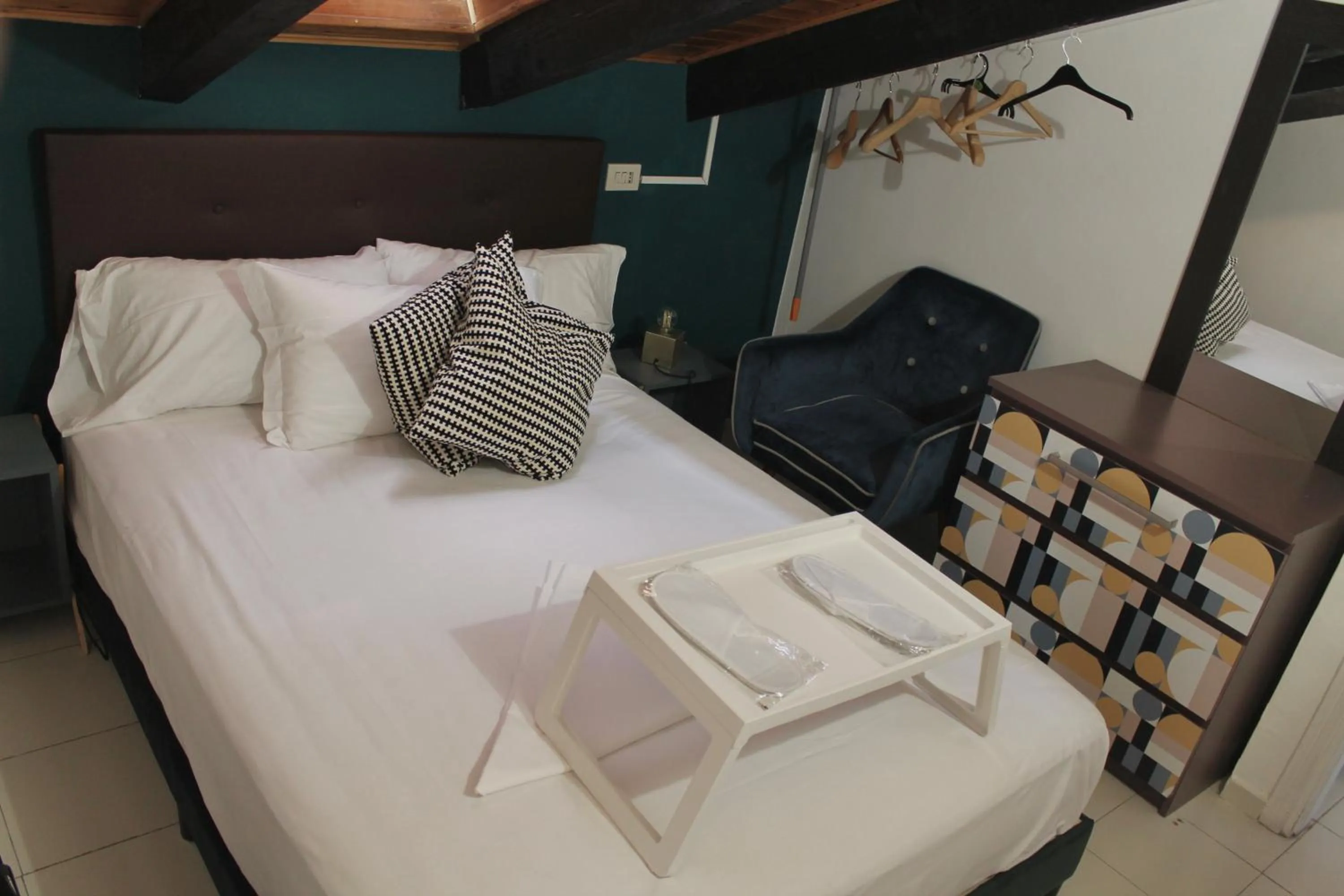 Bed in Mercanti Attic Version