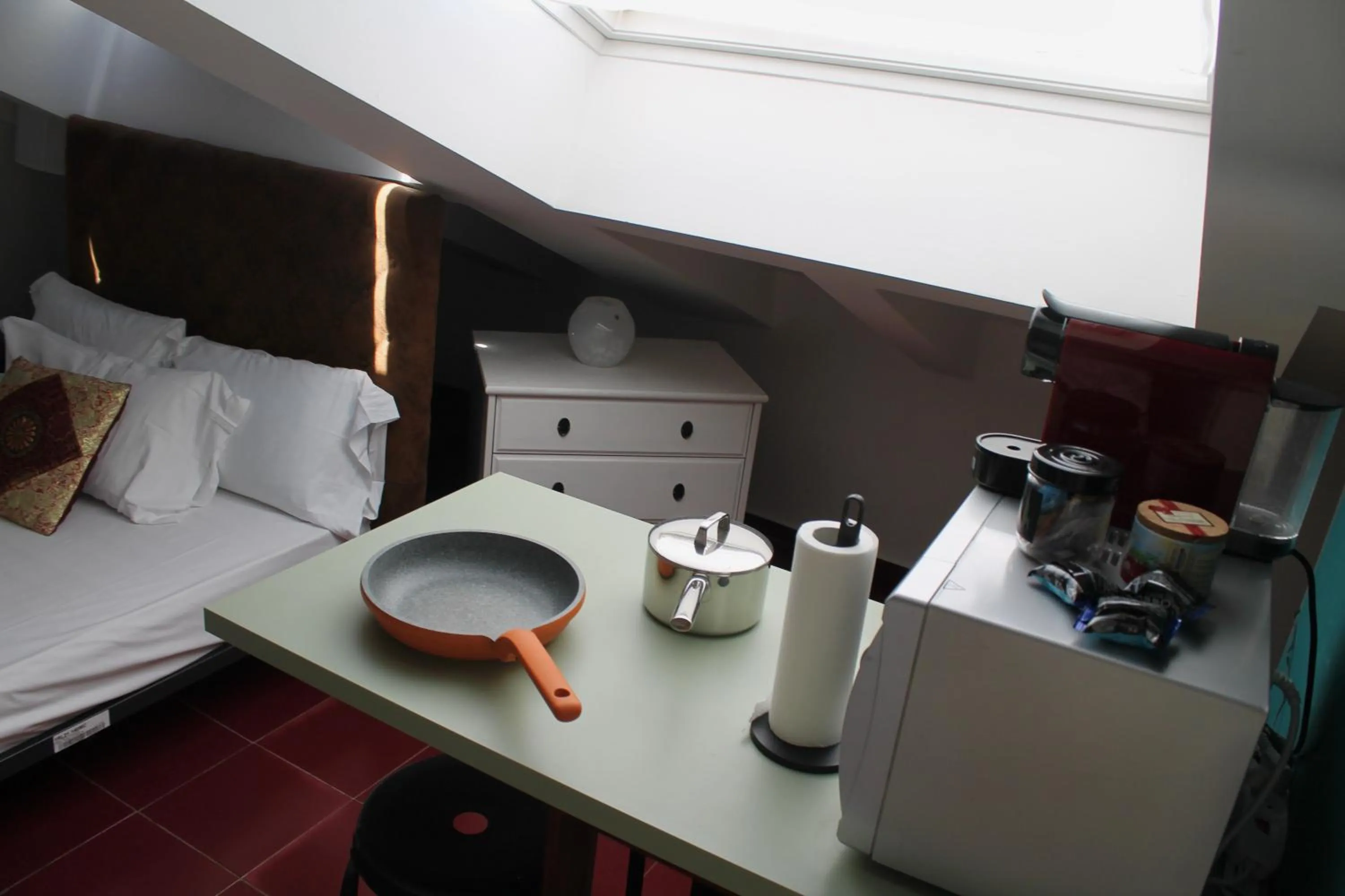 minibar in Mercanti Attic Version