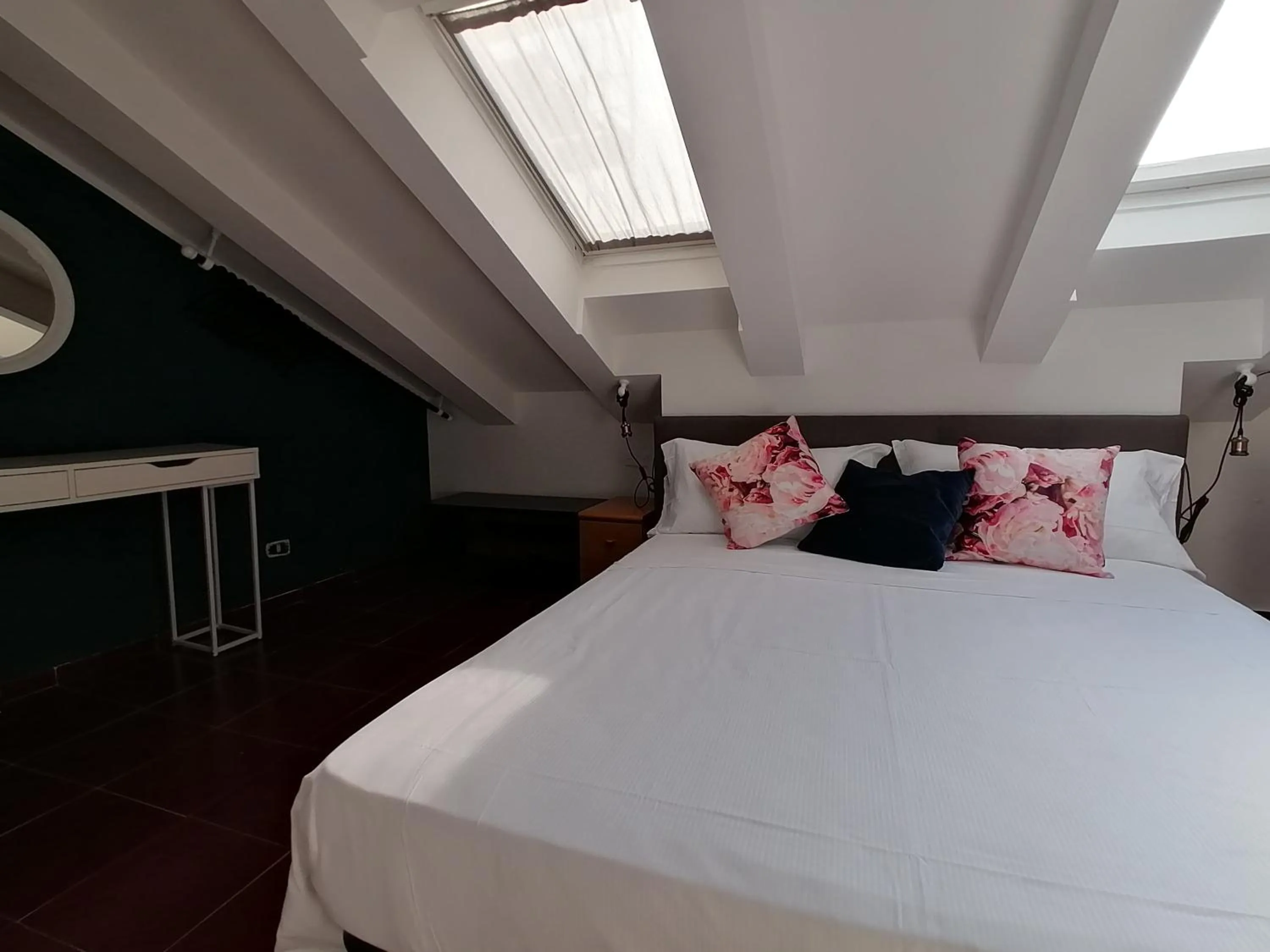 Bed in Mercanti Attic Version