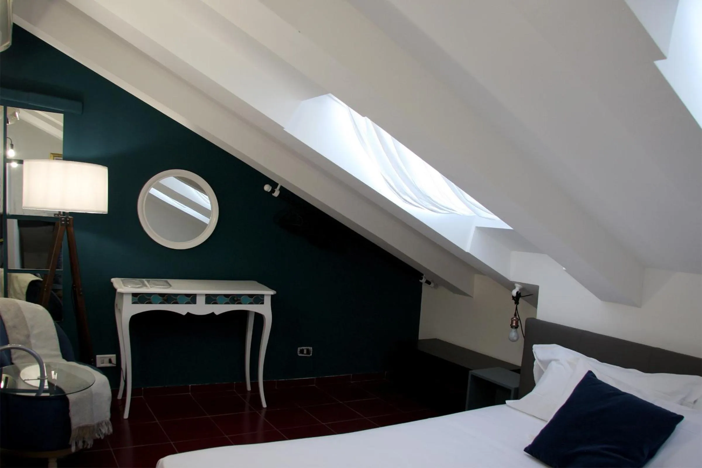 Bed in Mercanti Attic Version