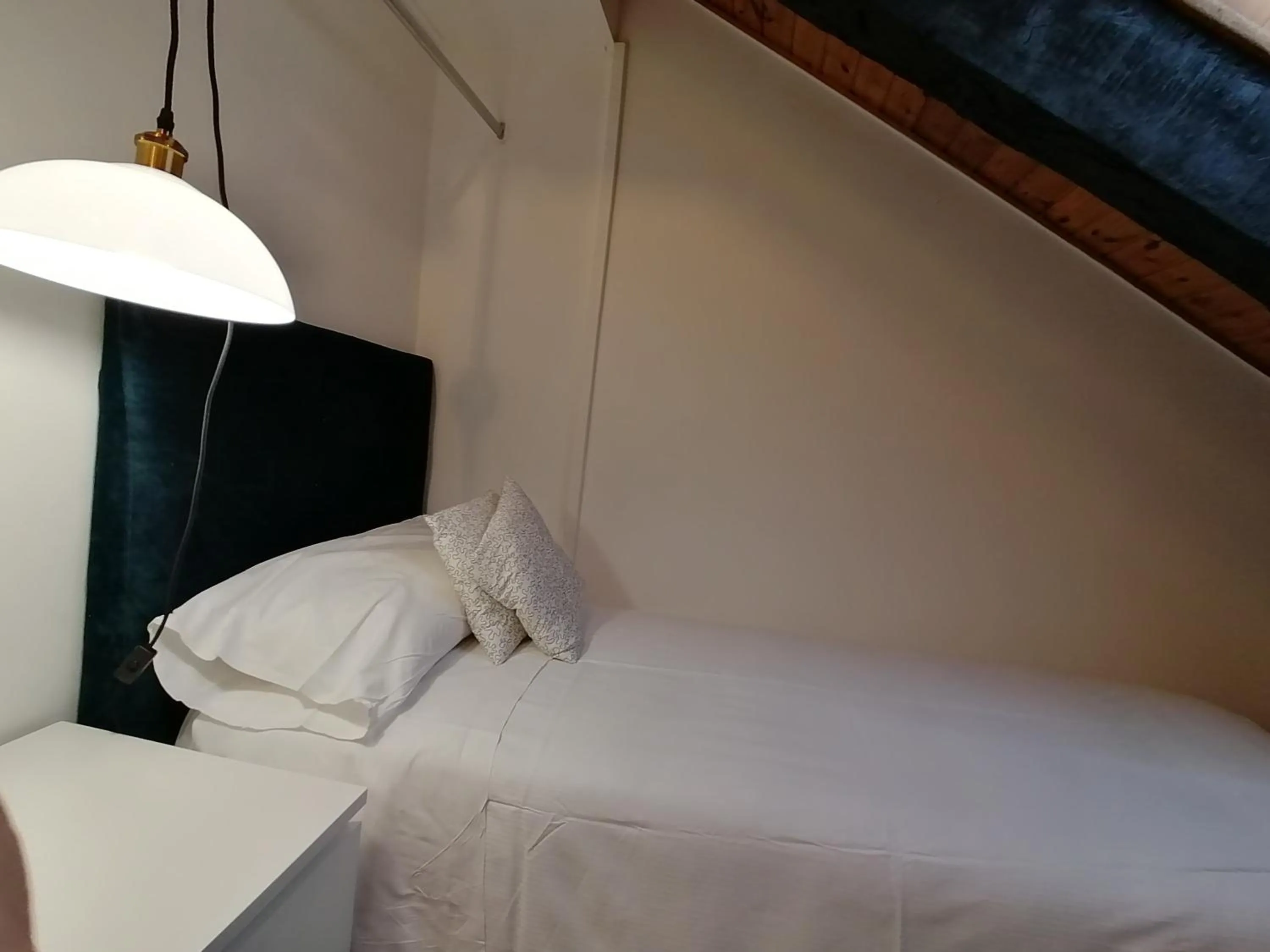 Bed in Mercanti Attic Version