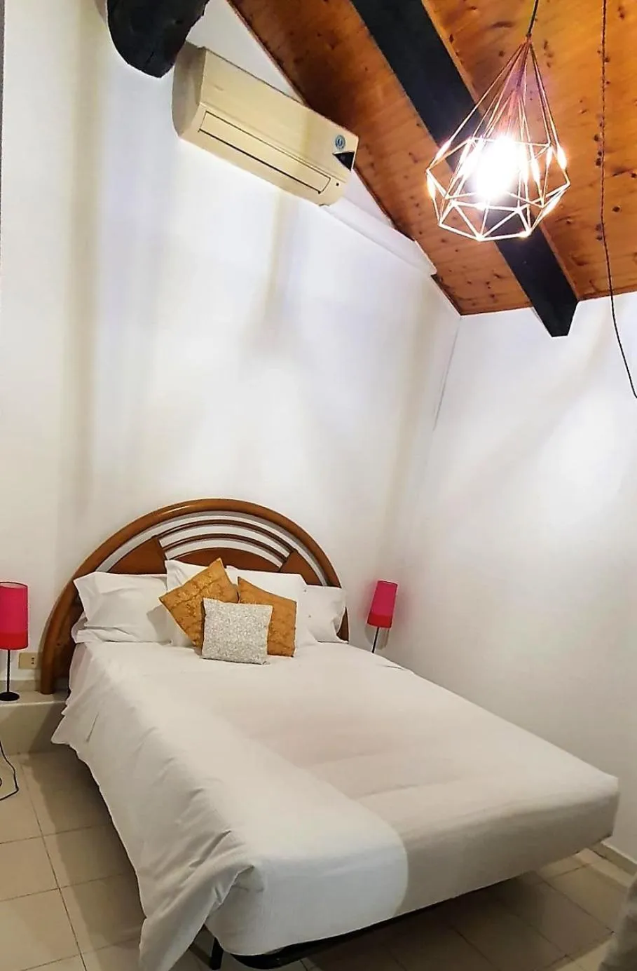 Bed in Mercanti Attic Version