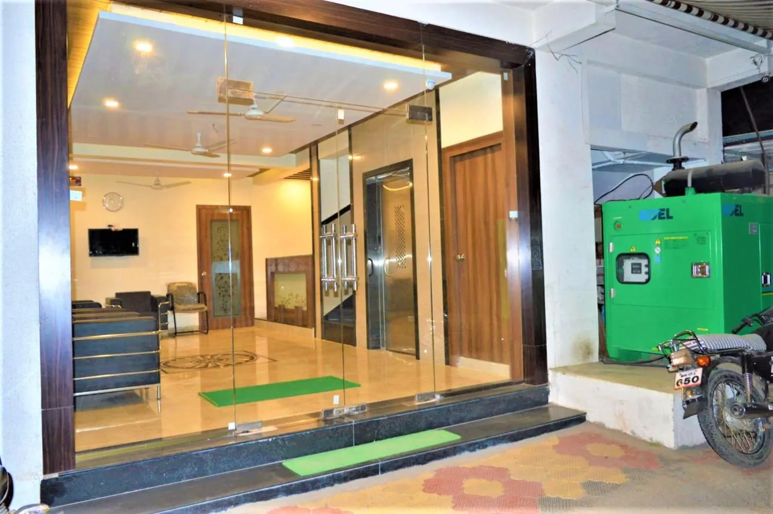 elevator in Hotel Visau,Shirdi