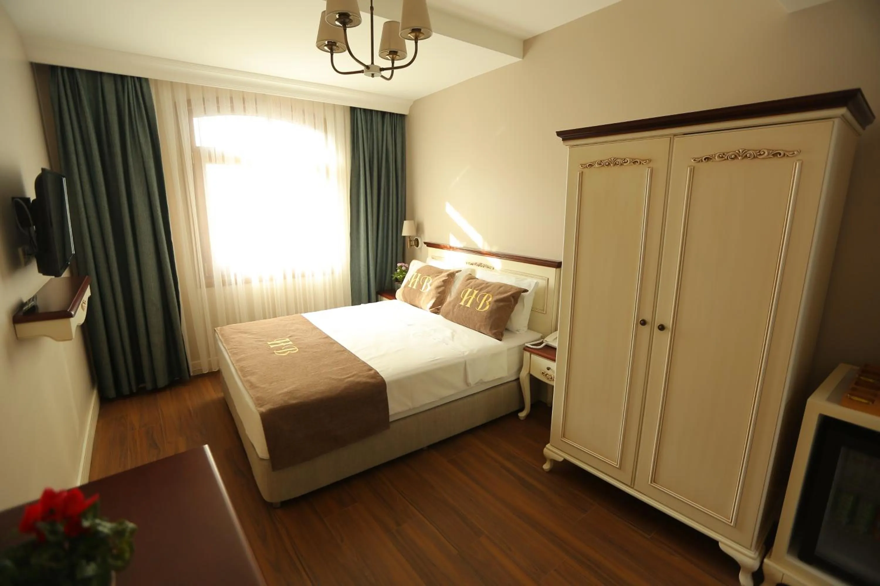 Photo of the whole room, Bed in HaciBayramHotel