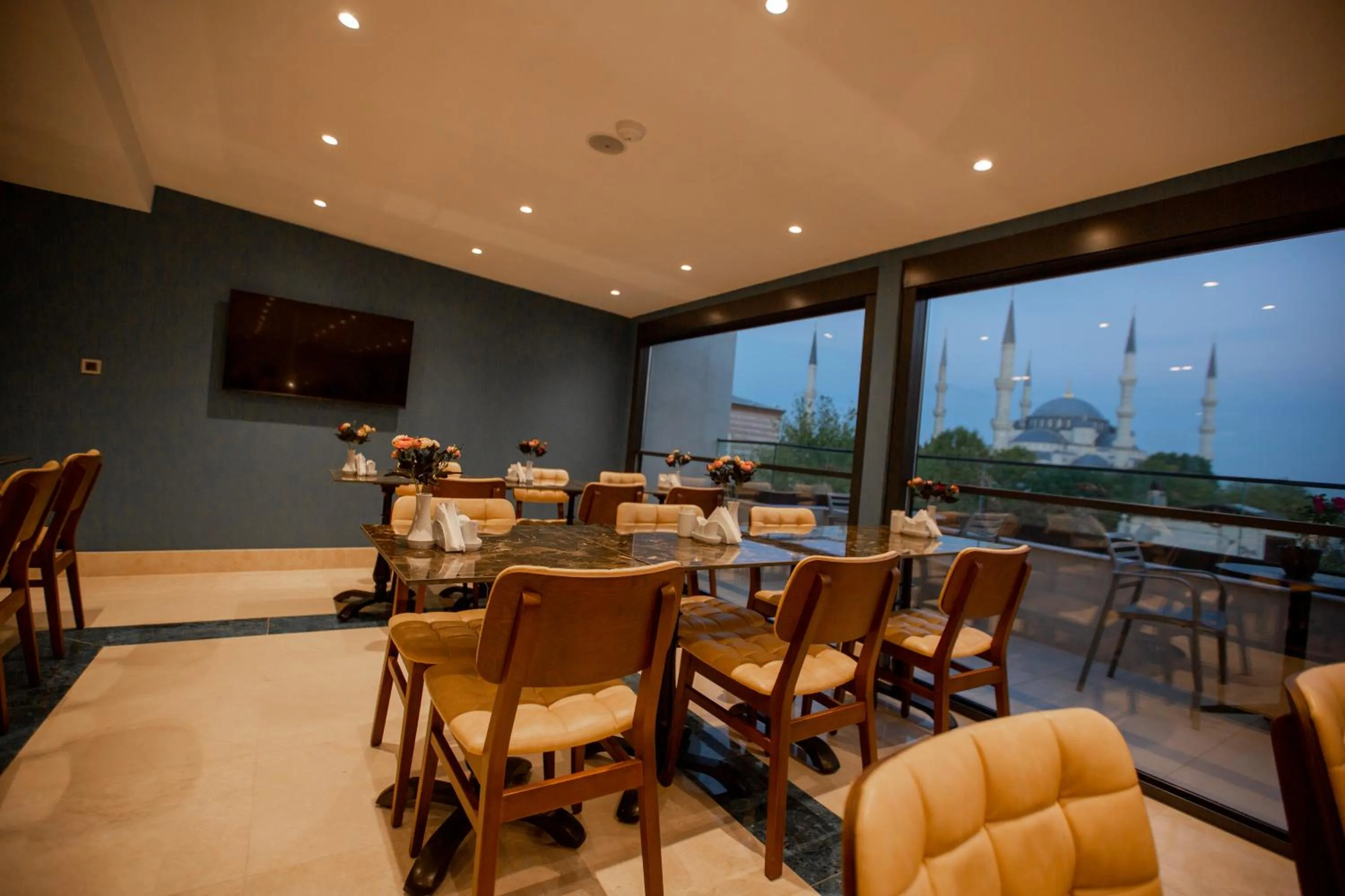 Restaurant/places to eat in HaciBayramHotel