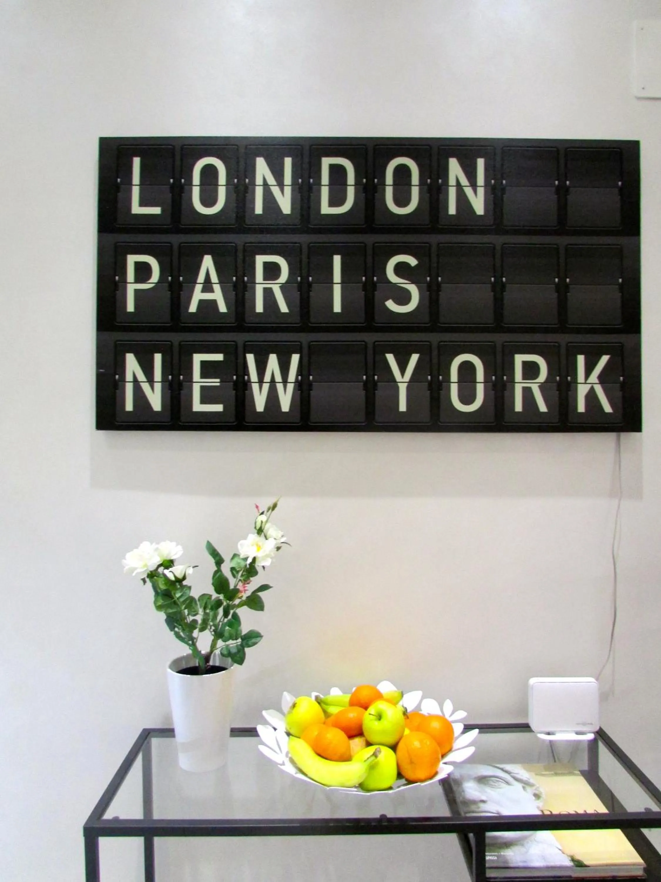 Food in Arts & Rooms