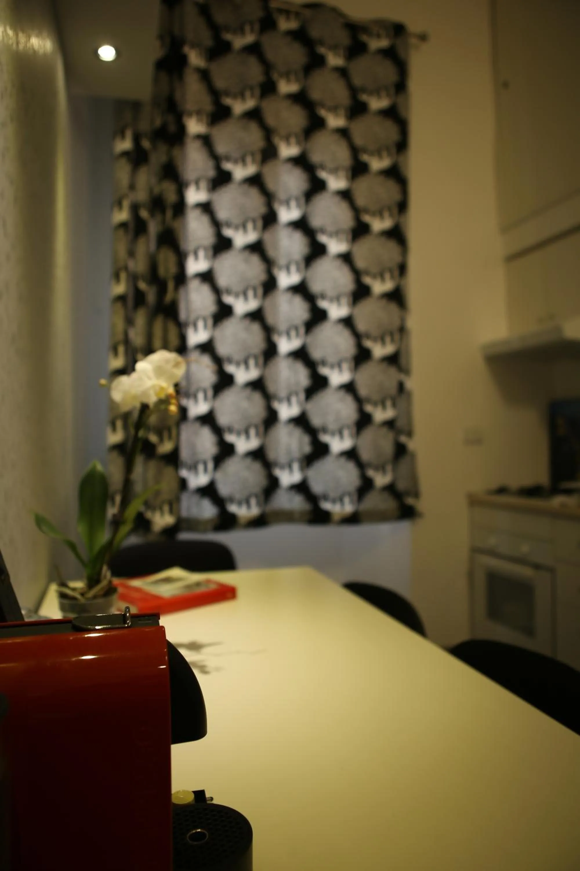 Communal kitchen in Arts & Rooms