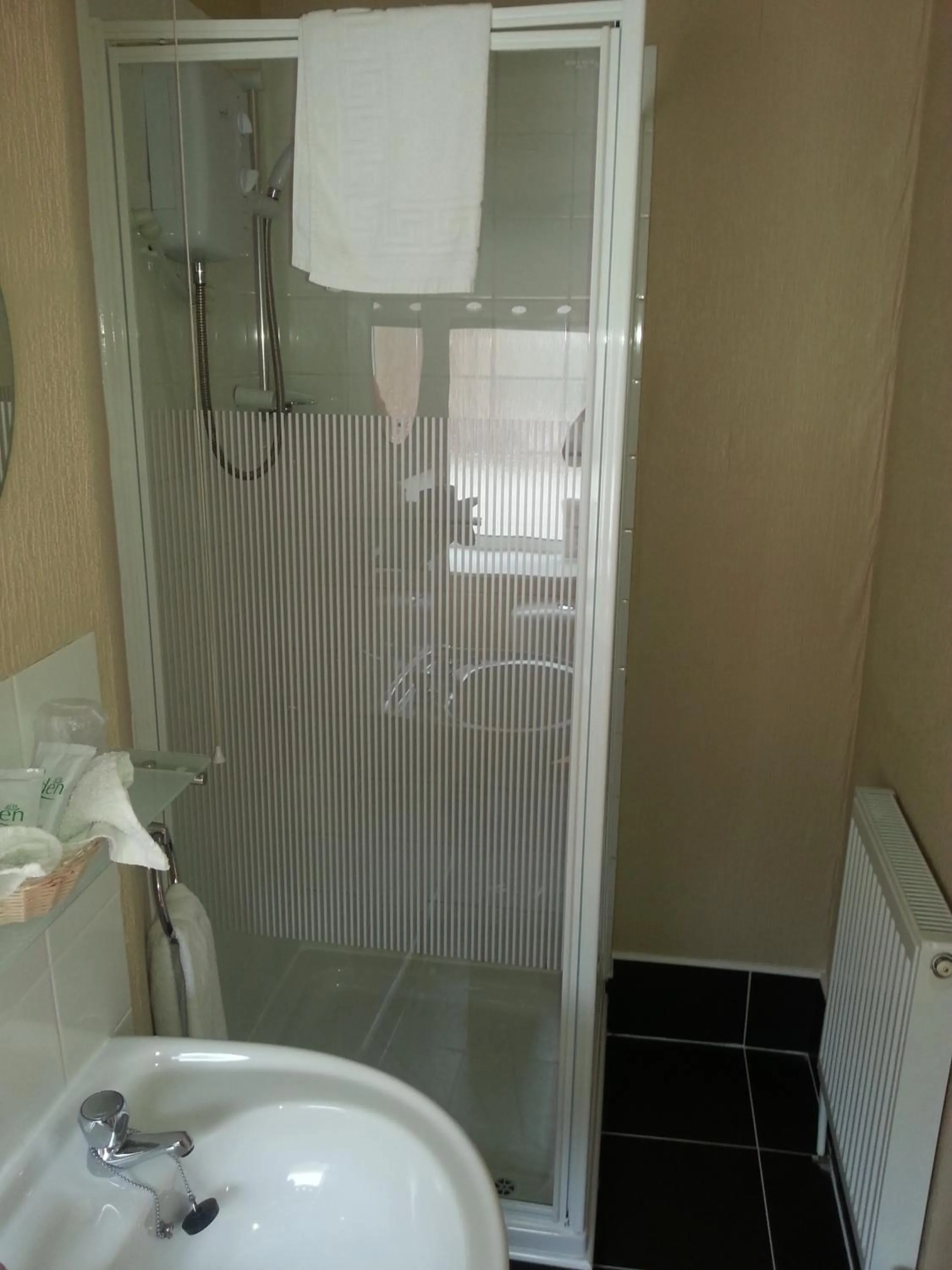 Shower in Manchester House