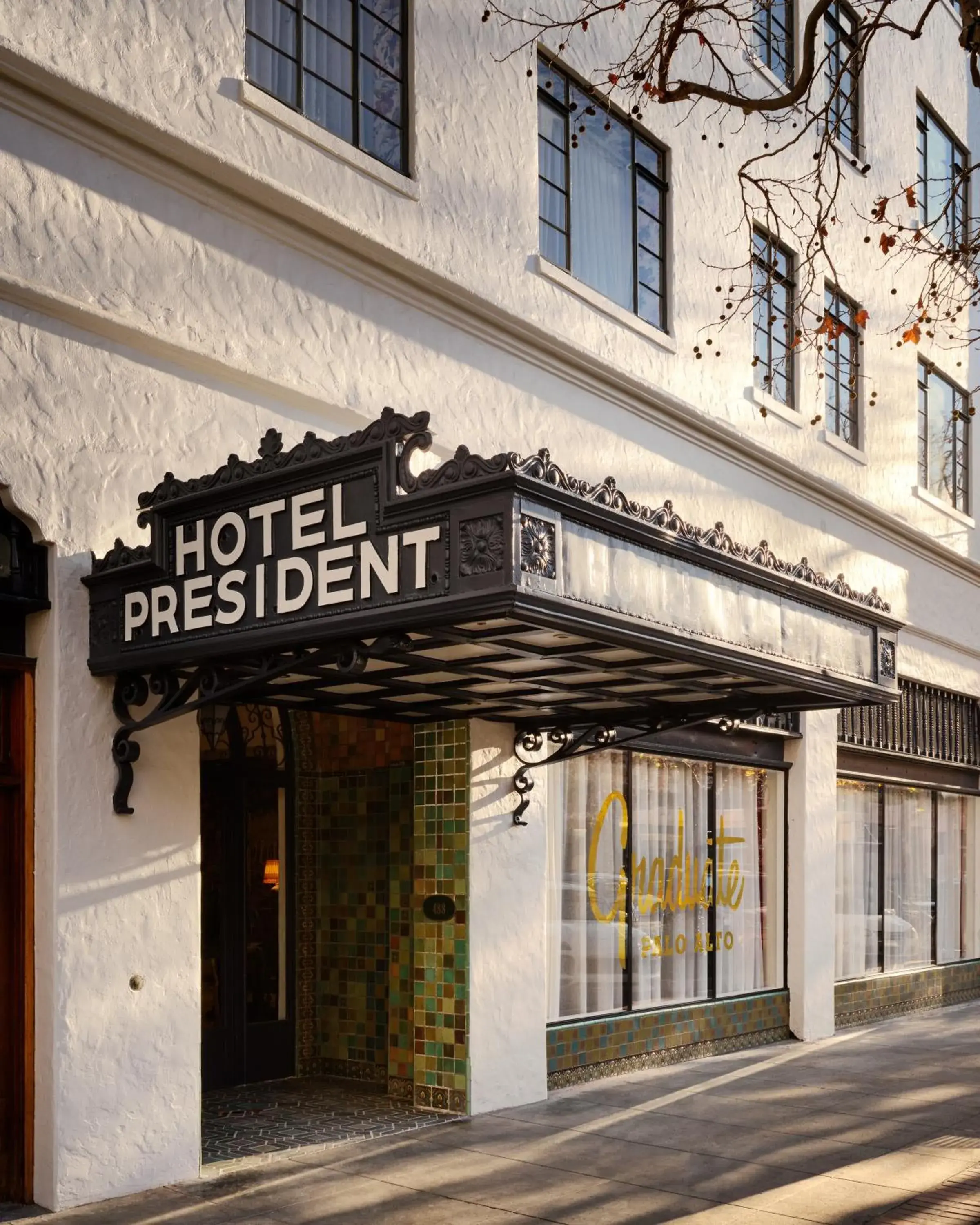 Facade/entrance in Graduate by Hilton Palo Alto Facade/entrance in Graduate by Hilton Palo Alto