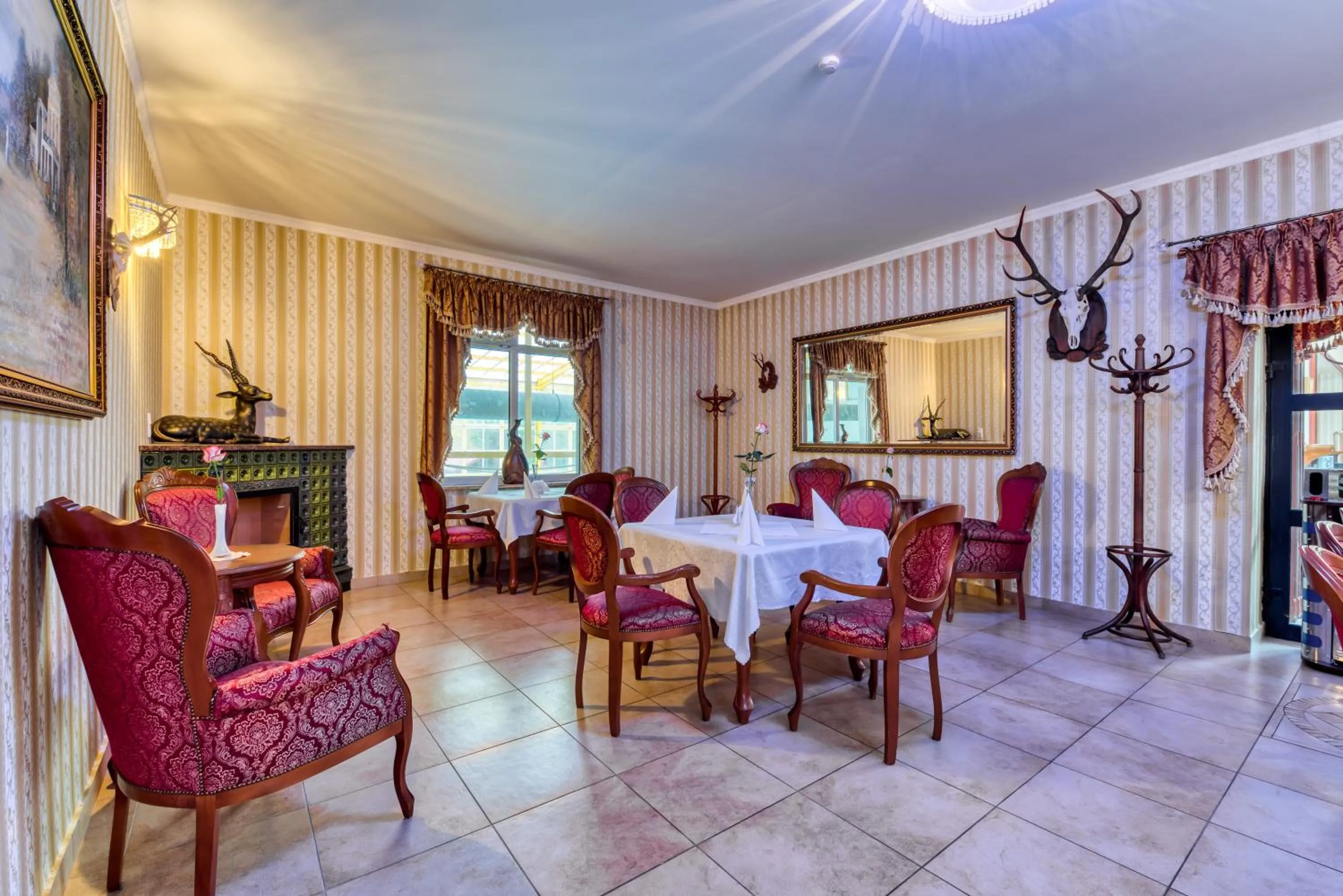 Restaurant/places to eat in Hotel Gracja